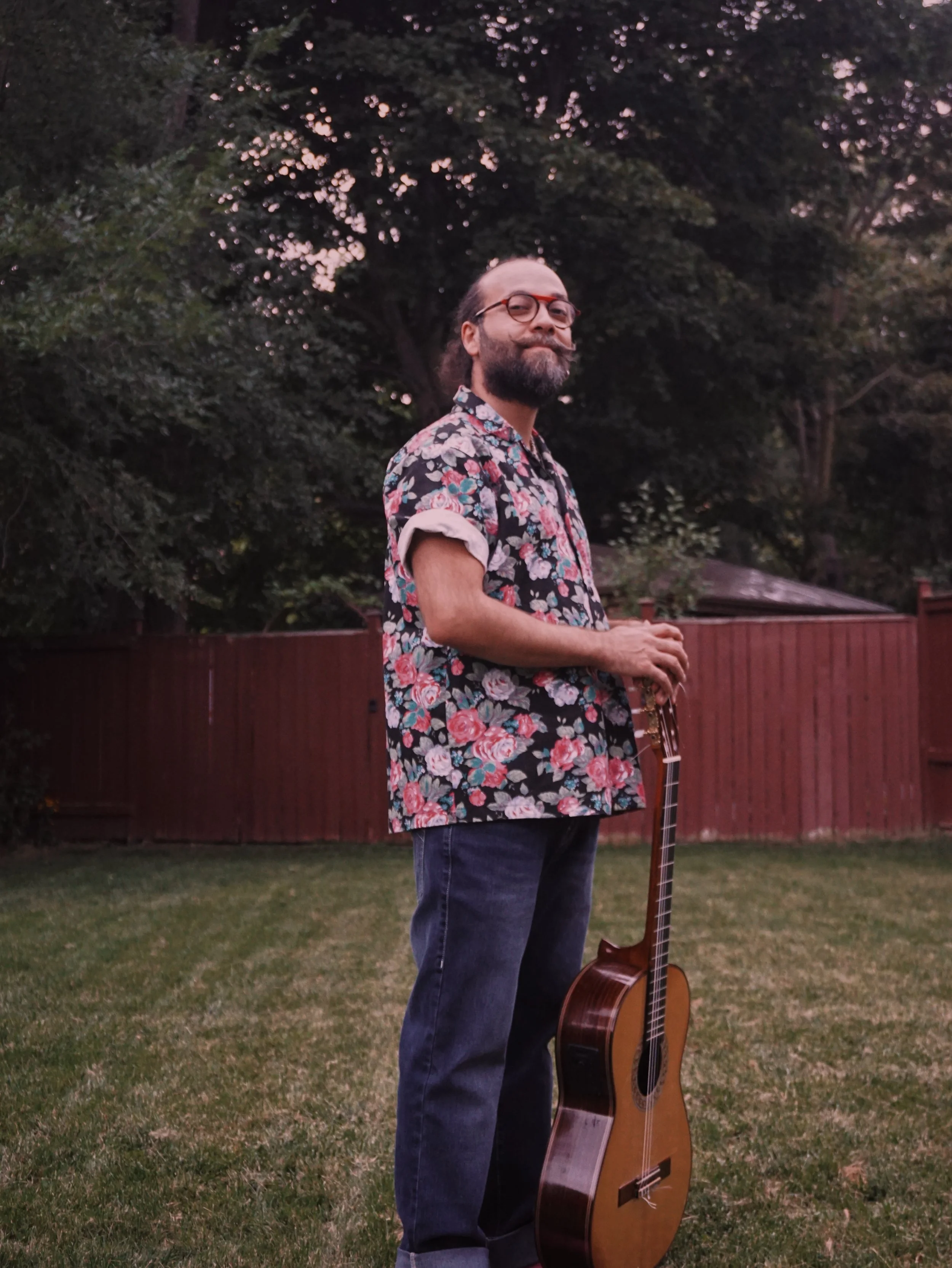 Tarek Ghriri - Guitar 
