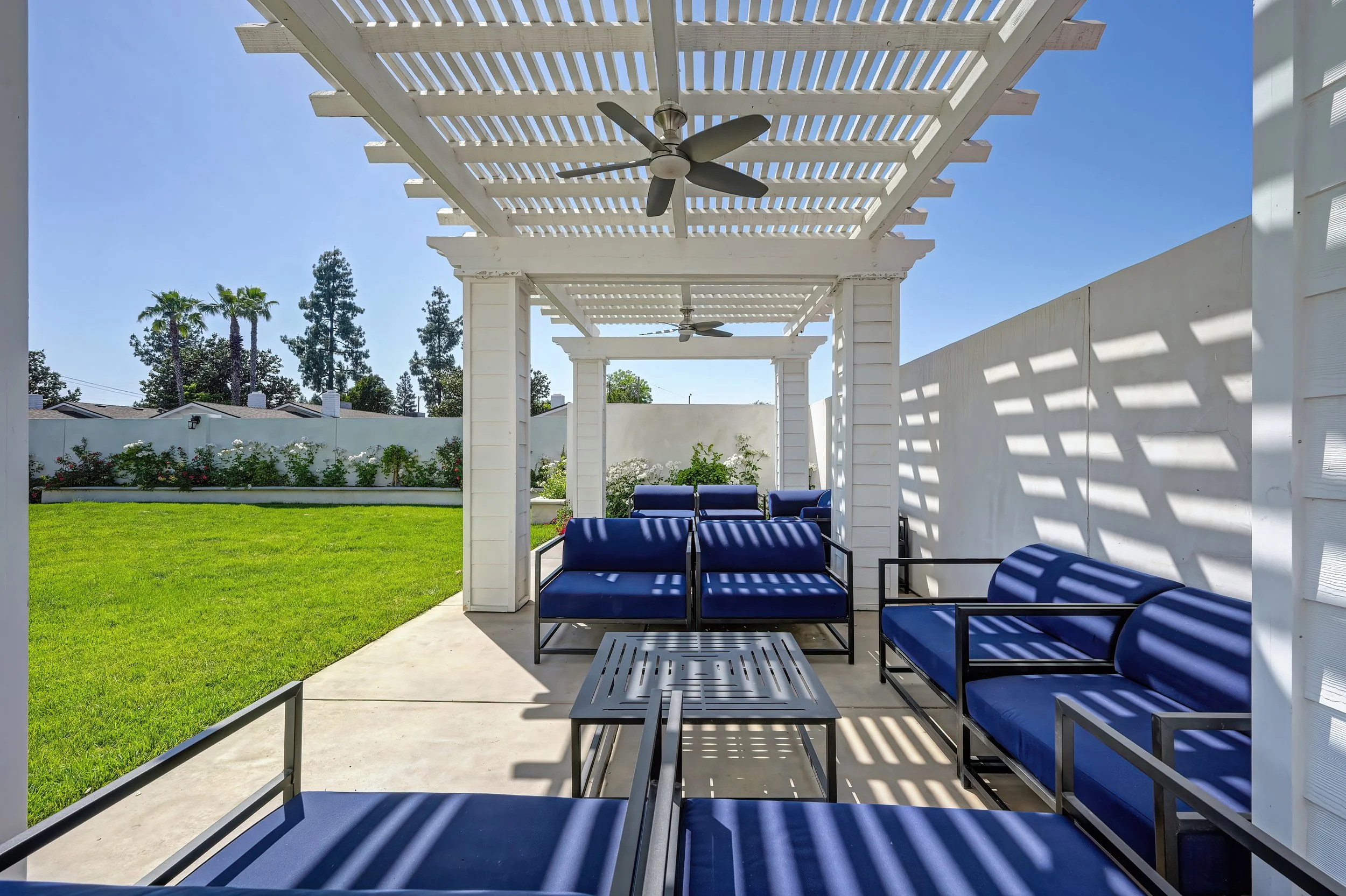 23Arbor- Seating Area 2.jpg