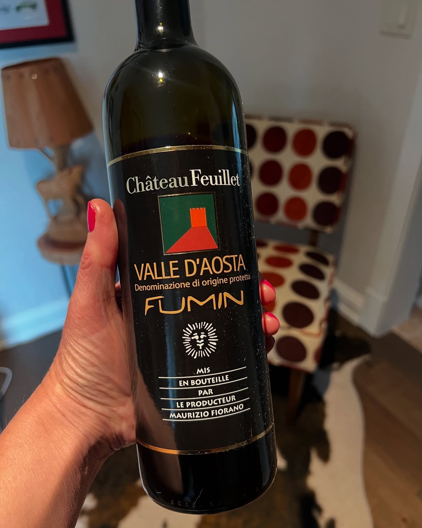 Have you ever heard of Fumin?🍷🍷

It&rsquo;s a red wine from Italy from the Aosta Valley which is nestled in the Alps near the French and Swiss border. (Anyone in for a trip)?

This wine is purple in color and I immediately noticed aromas of herbs a