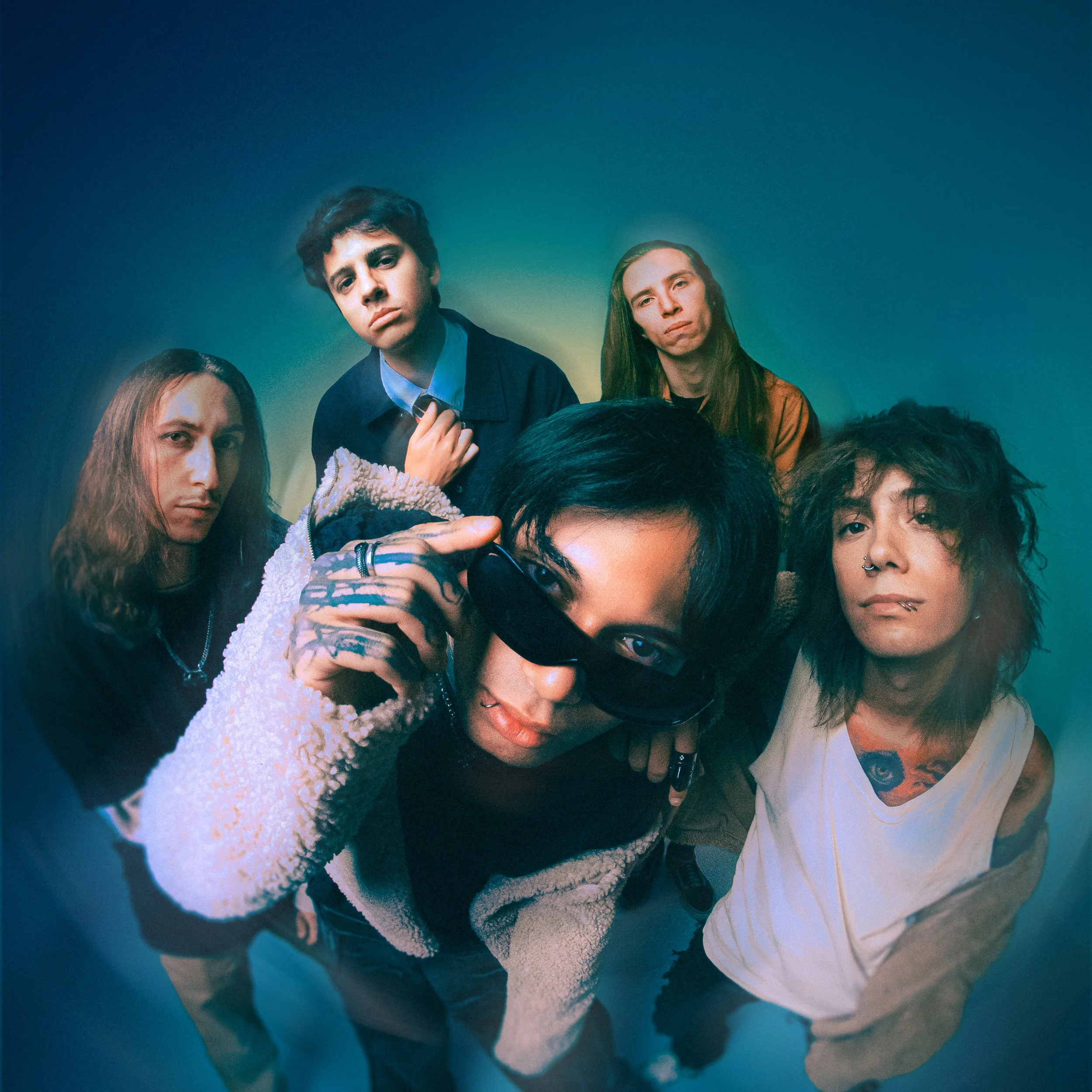 STAIN THE CANVAS CALL OUT THE “VULTURES” OF THE WORLD IN NEW SINGLE