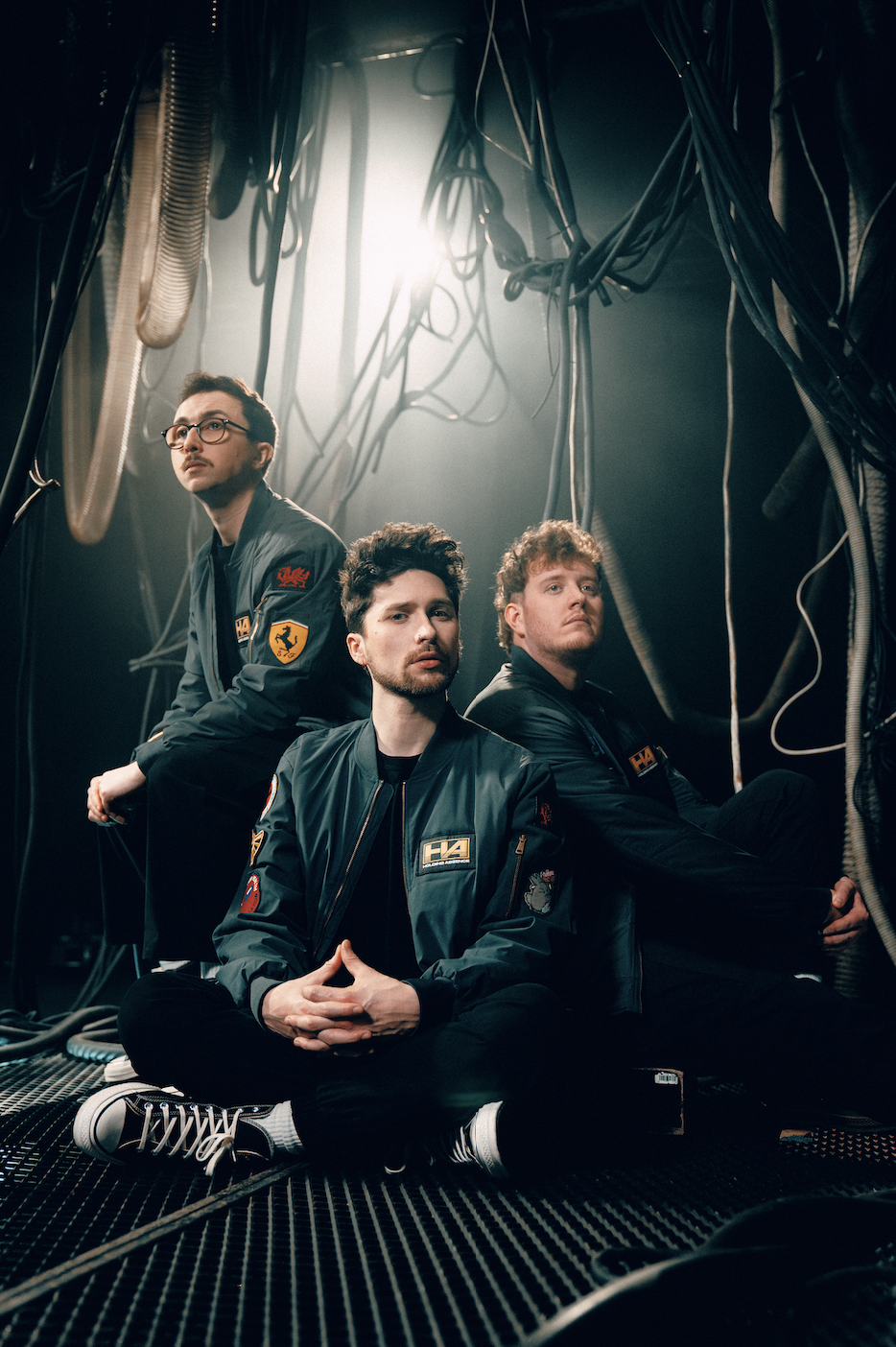 Holding Absence Reveal Upcoming Album “Modern Life Is Lonely” And Debut New Single “Reflections”&nbsp;