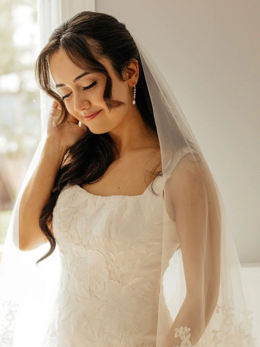 Real Urban Set Babe, Mia, in our Sheridan Lane gown by @maggiesotterodesigns 

Photography by @rollingriversphotography 
Planner @yourdaybybeth 
Beauty @bridalhairby_chris @mylbeauty 
DJ @djhoodedwolf