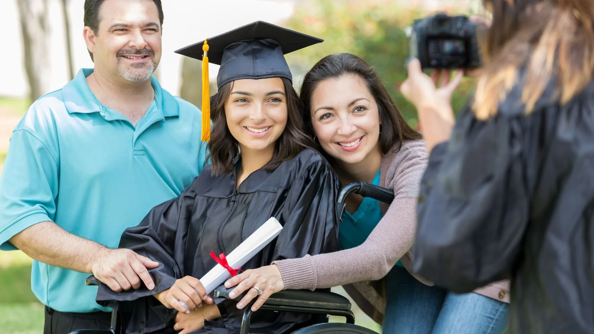 3 formas en las que tu Seguro de Vida paga la universidad de tus hijos (aunque falten 10 años)