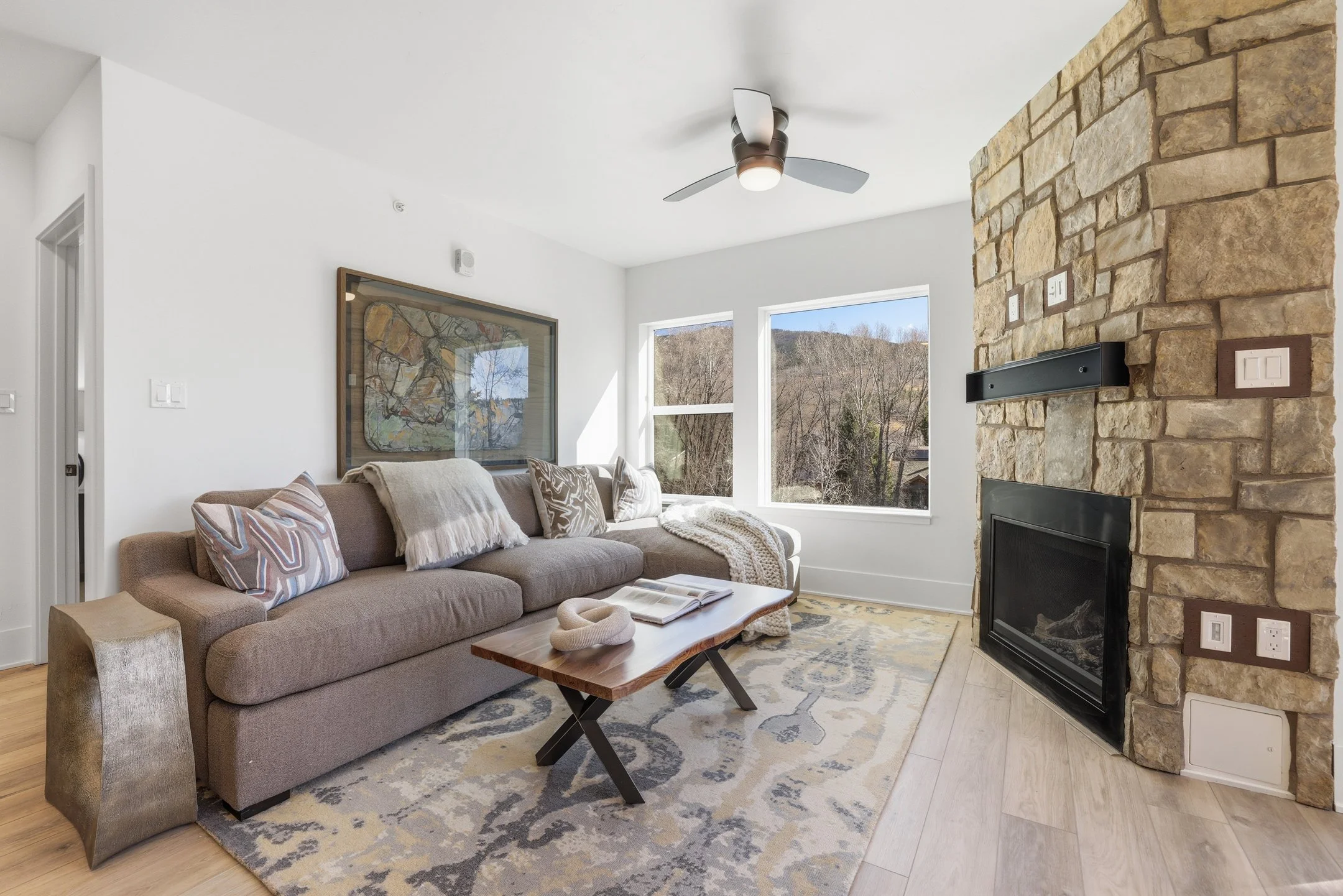 lens-collective-real-estate-photography-services-1044-blue-river-parkway-unit-c307-silverthorne-colorado-80498-14.jpg
