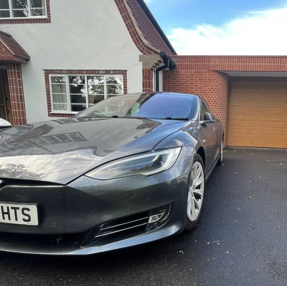 ⚡️✨ Electric Clean. Electric Shine.

This Tesla just got the full Messy Car Detailing treatment and the results are breathtaking. Sleek lines, glossy panels, and a flawless finish that complements the car's futuristic design. 🚘💎

From premium exter