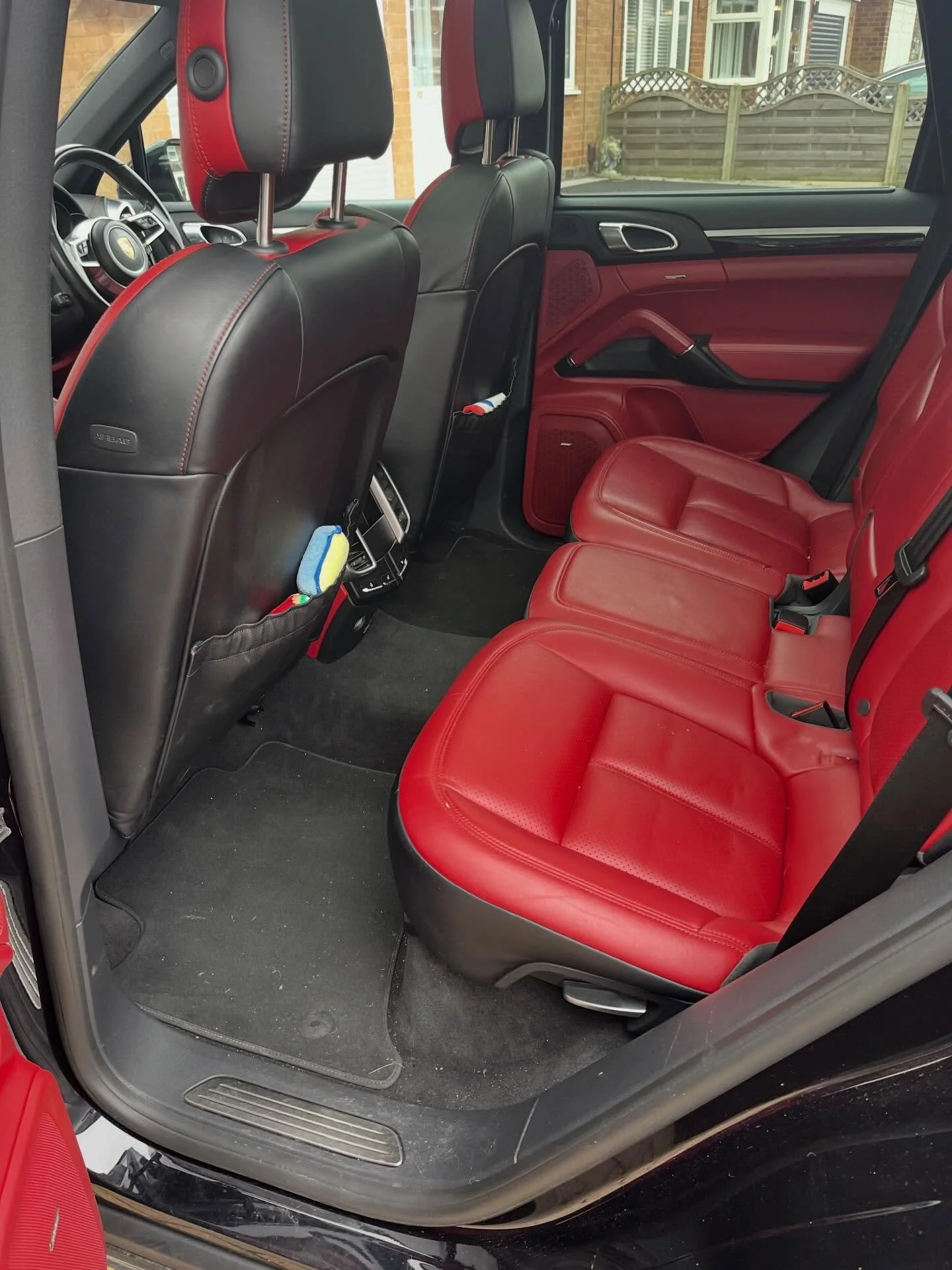 Lovely Porsche cayenne in today for a deep clean and a hand polish ✨🚗. ✨If you are interested in give your vehicle the love it deserves get in touch, if it&rsquo;s a standard clean packages, becoming a member of our monthly care packages or taking y