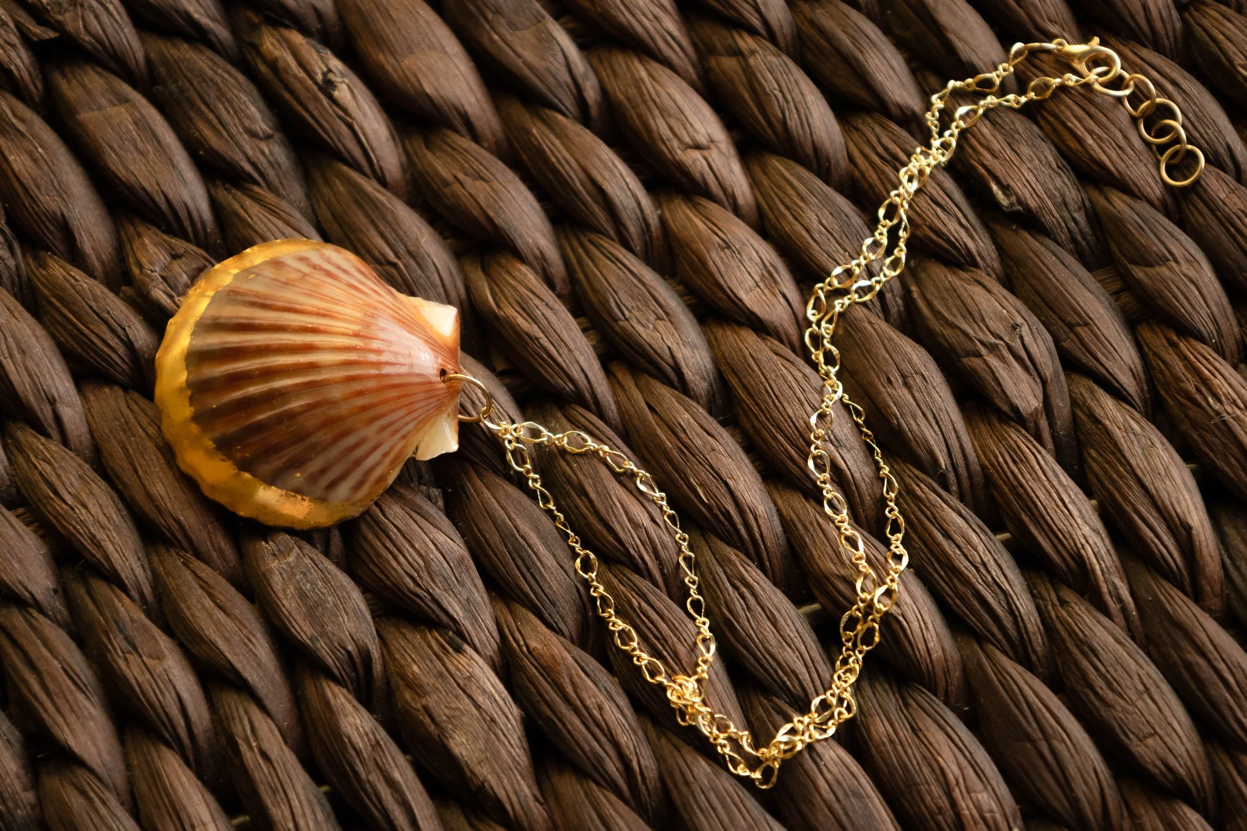 salmonneatgoldpendant-5.jpg