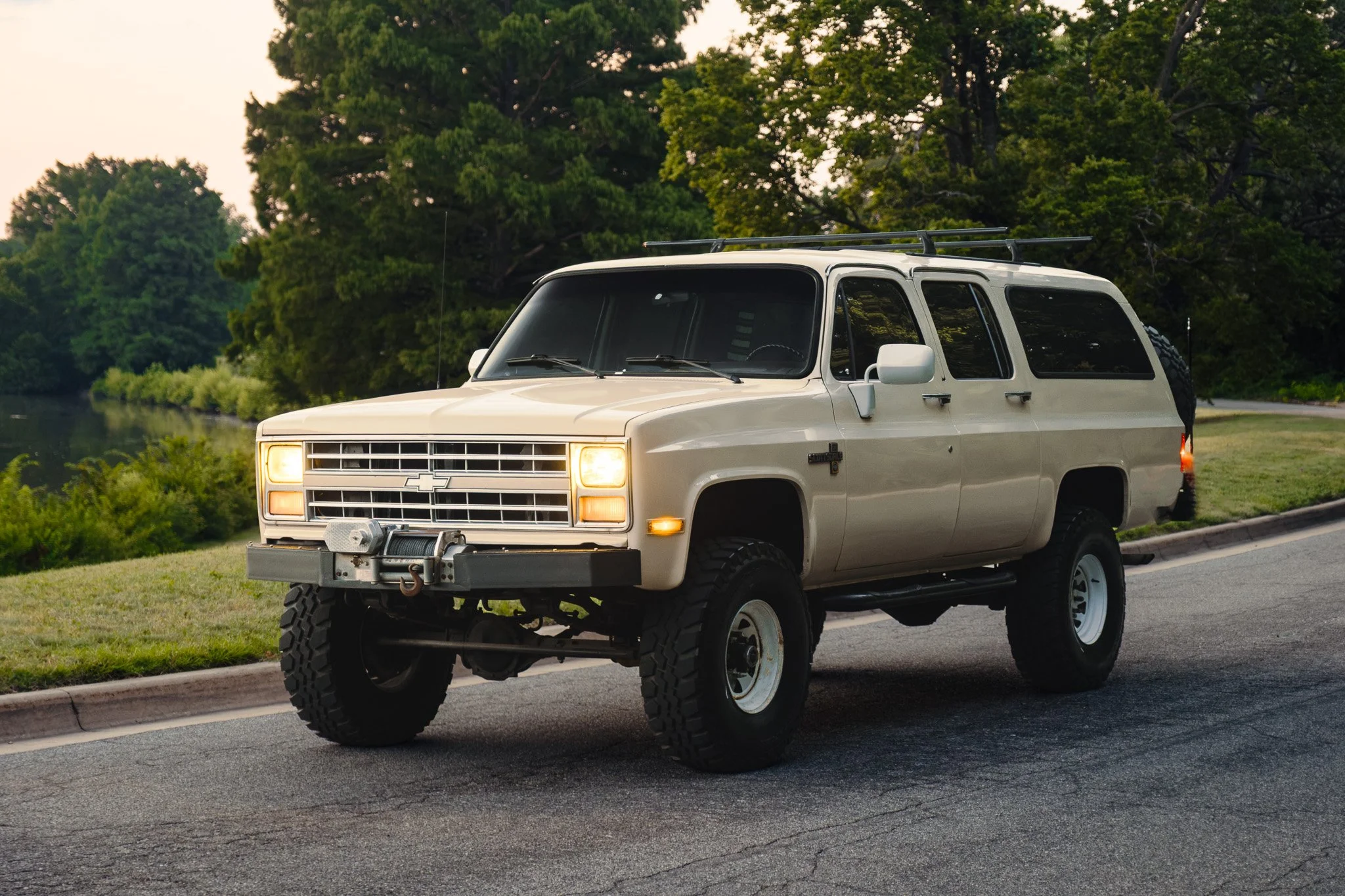 1988 Chevy Suburban V20 4-Speed