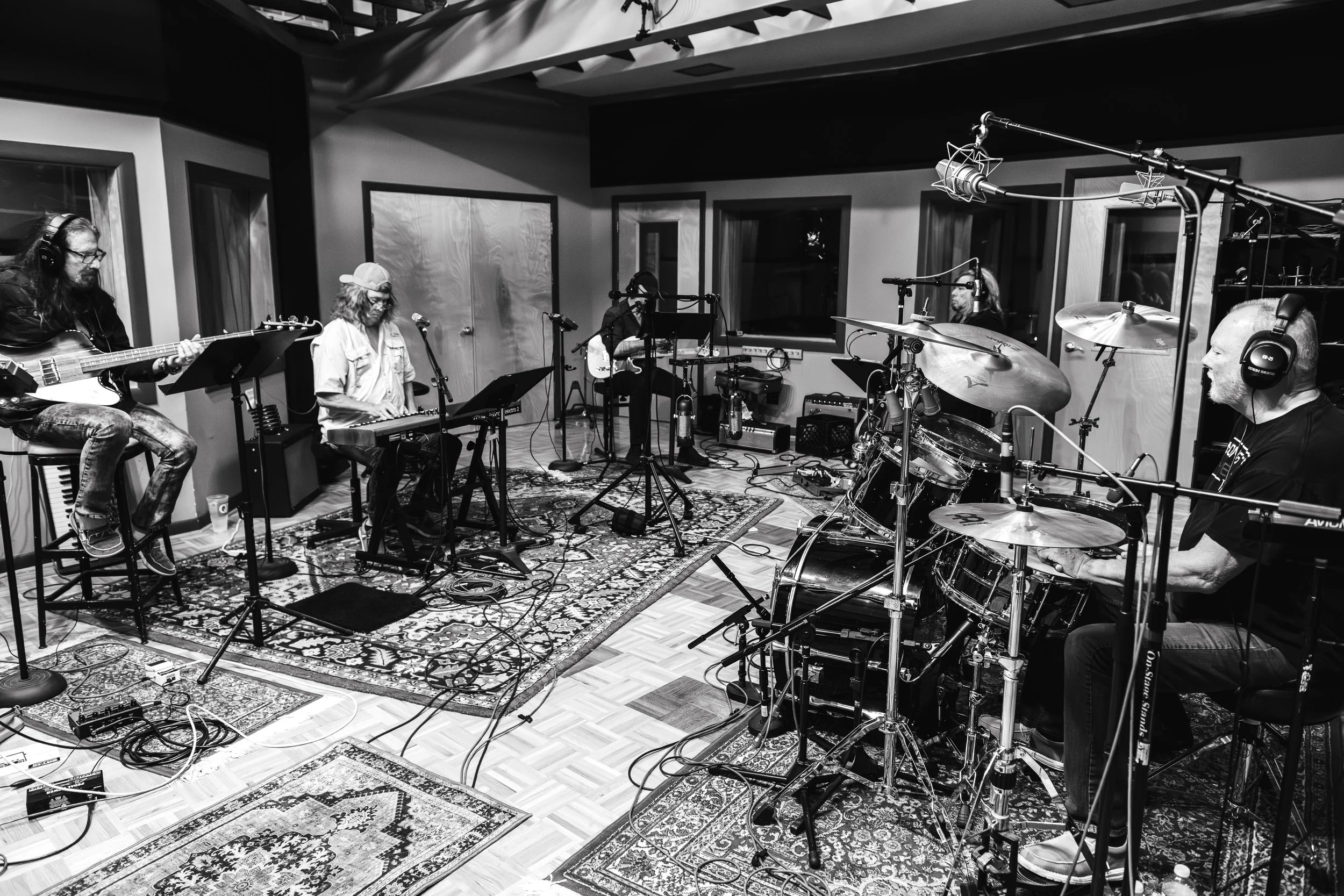 Barry Dunaway, Bobby Capps, Don Barnes, Jerry Riggs and Gary Moffatt recording Milestone at Real2Real Studios