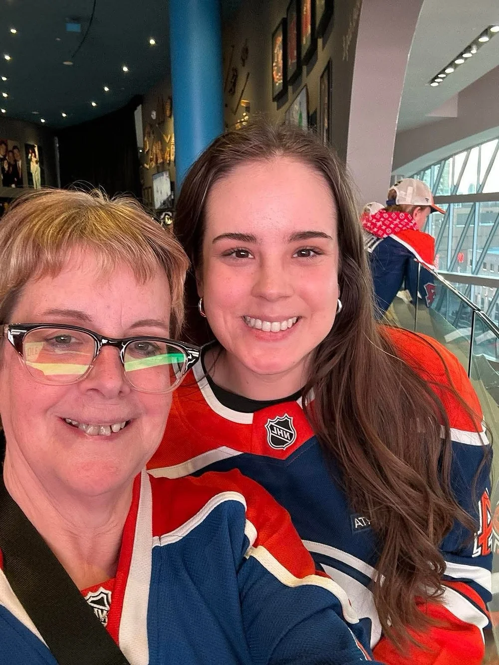 &amp; just like that the best season has begun 💙🧡 bring on the cup!

There is truly no city like Edmonton during playoffs!

 #letsgooilers #playlabambababy #nhlplayoffs #hockey