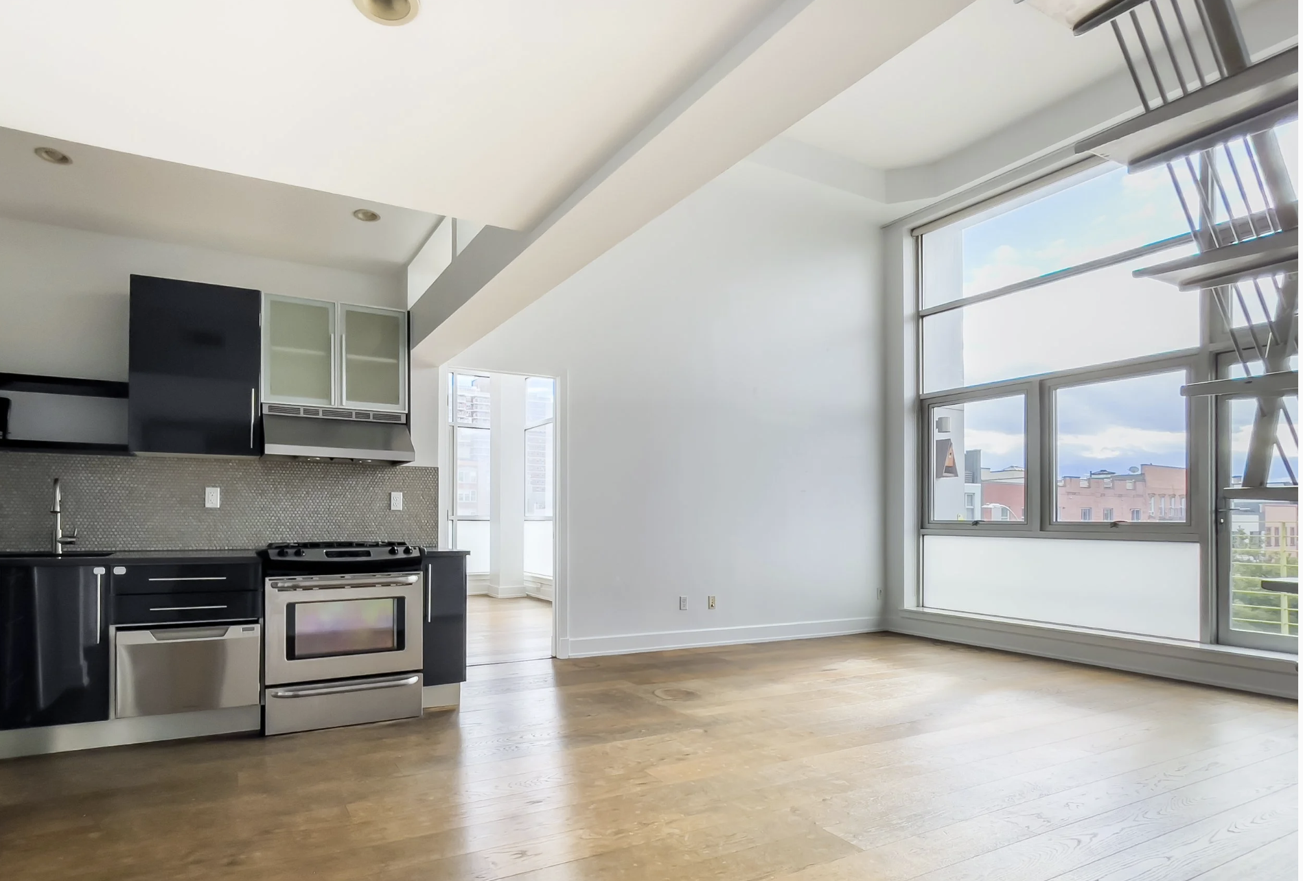 Williamsburg condo building at 390 Lorimer Street, Brooklyn