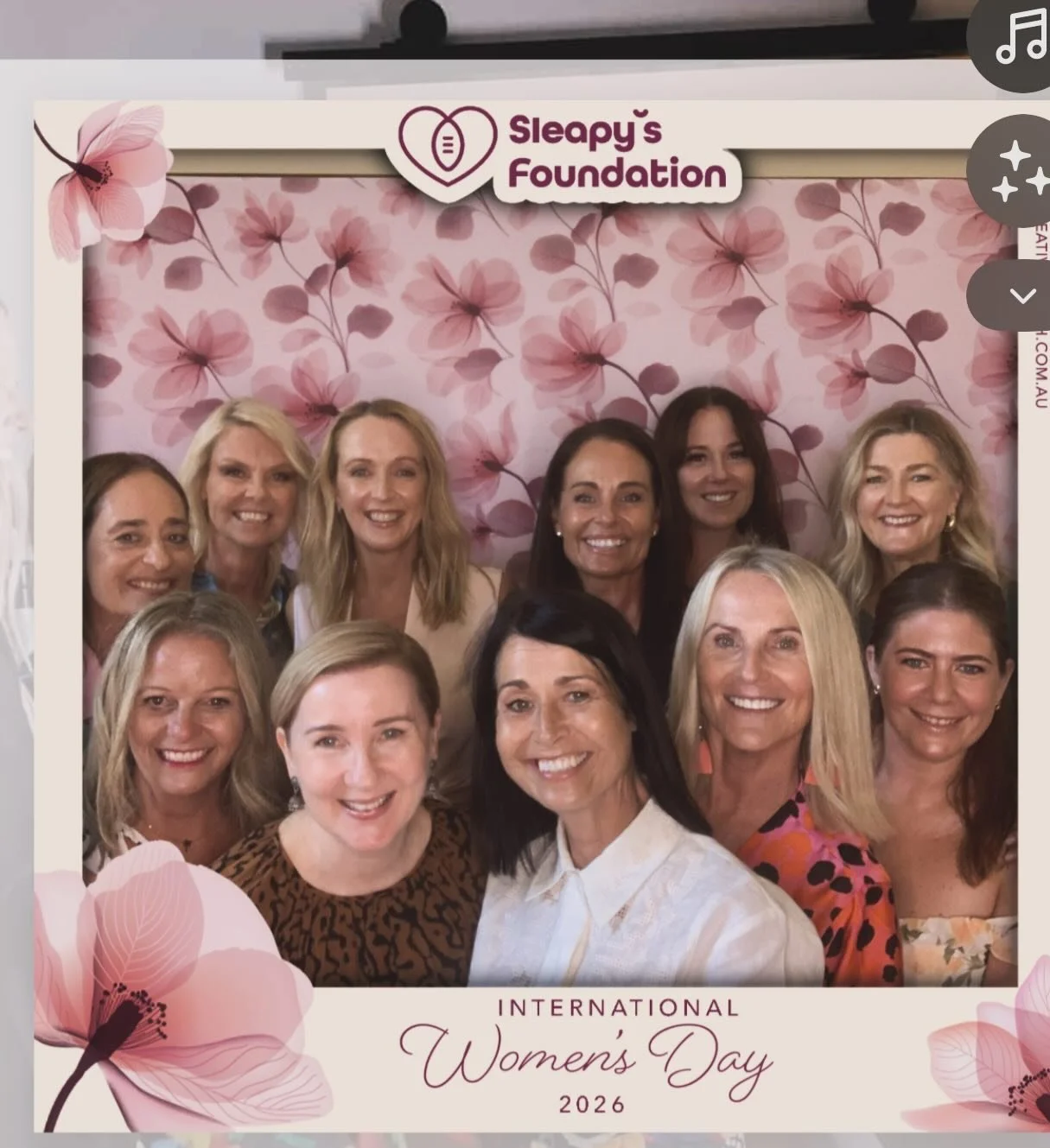 Could not of asked for a better weekend seeing @keliholiday with @julienneconstable and then topped  off with a beautiful luncheon  celebrating IWD for @sleapys_foundation.