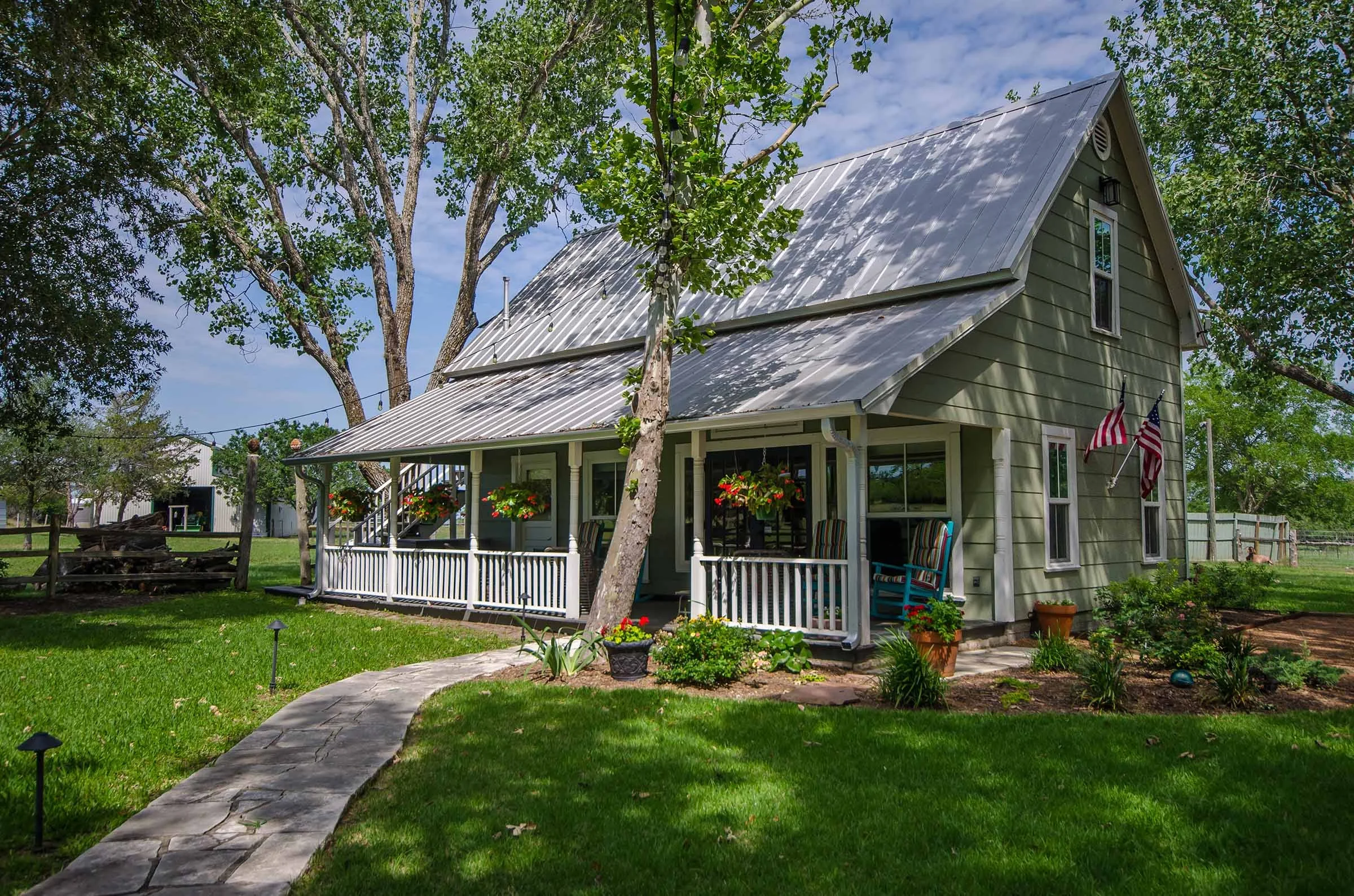 The Sunday House - Short Term Rental in Round Top, TX - Lonely Goat Farm