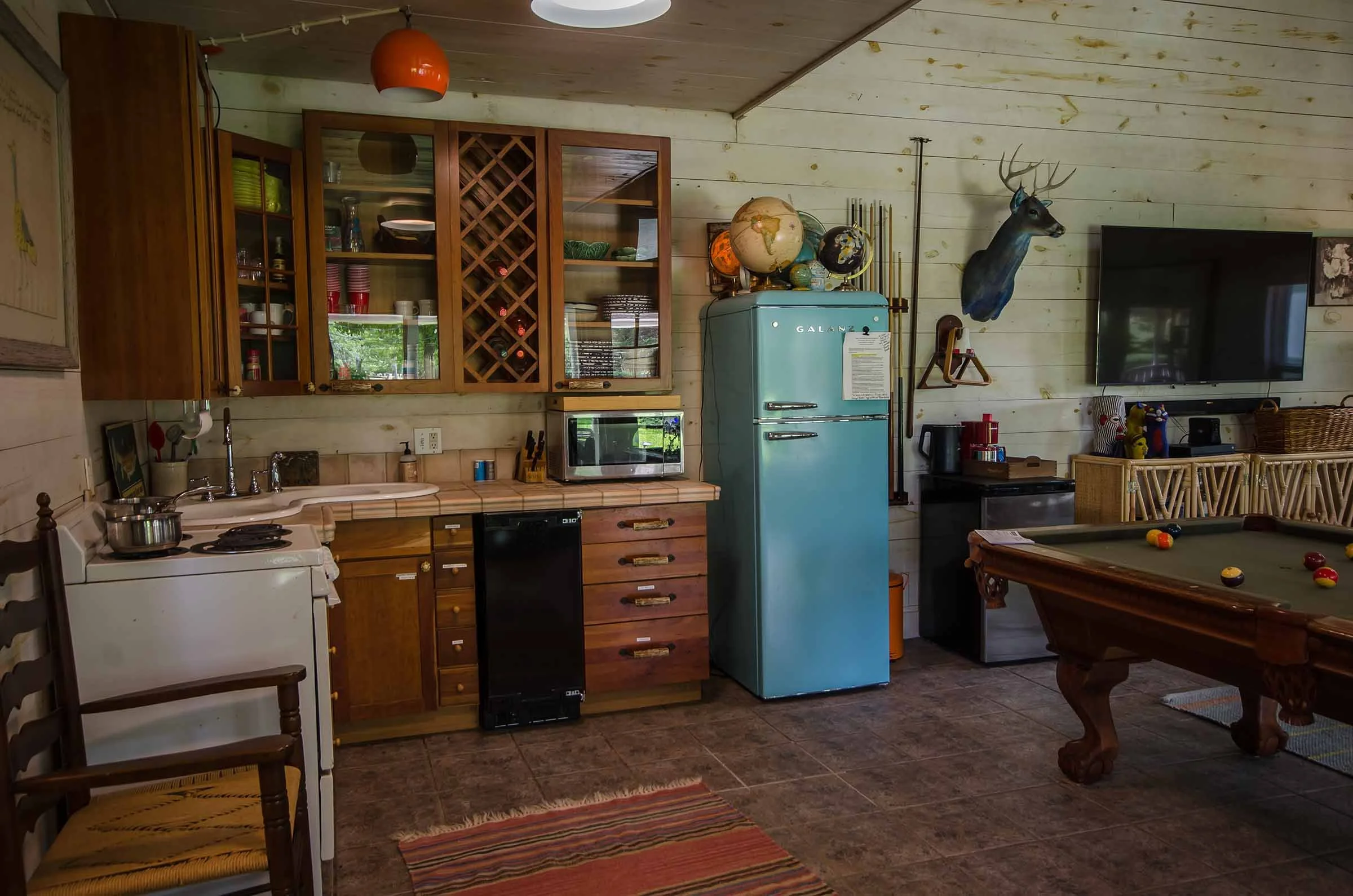 The Sunday House - Short Term Rental in Round Top, TX - Lonely Goat Farm