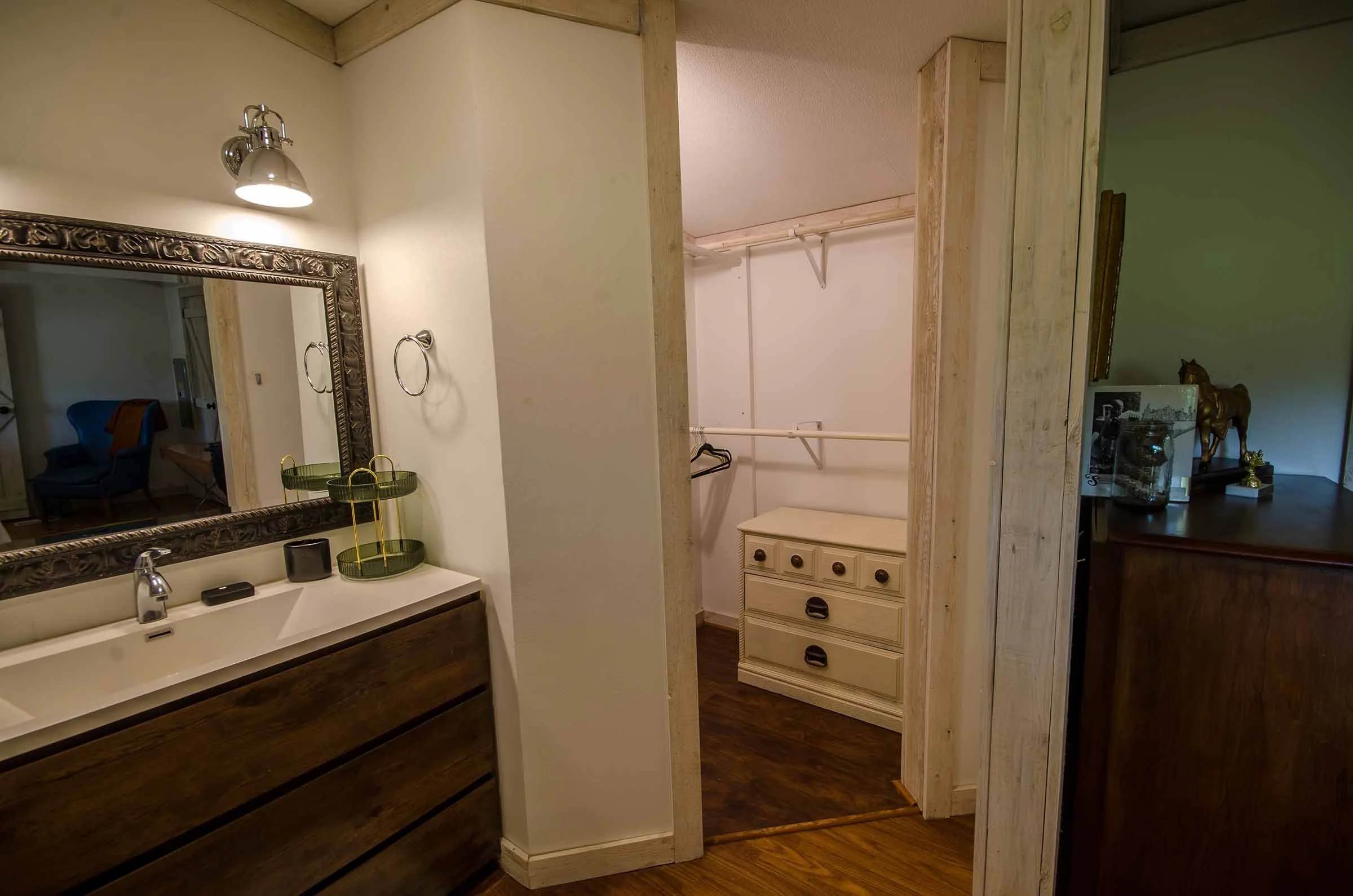 The Veranda Cabin - Short Term Rental in Round Top, TX - Lonely Goat Farm