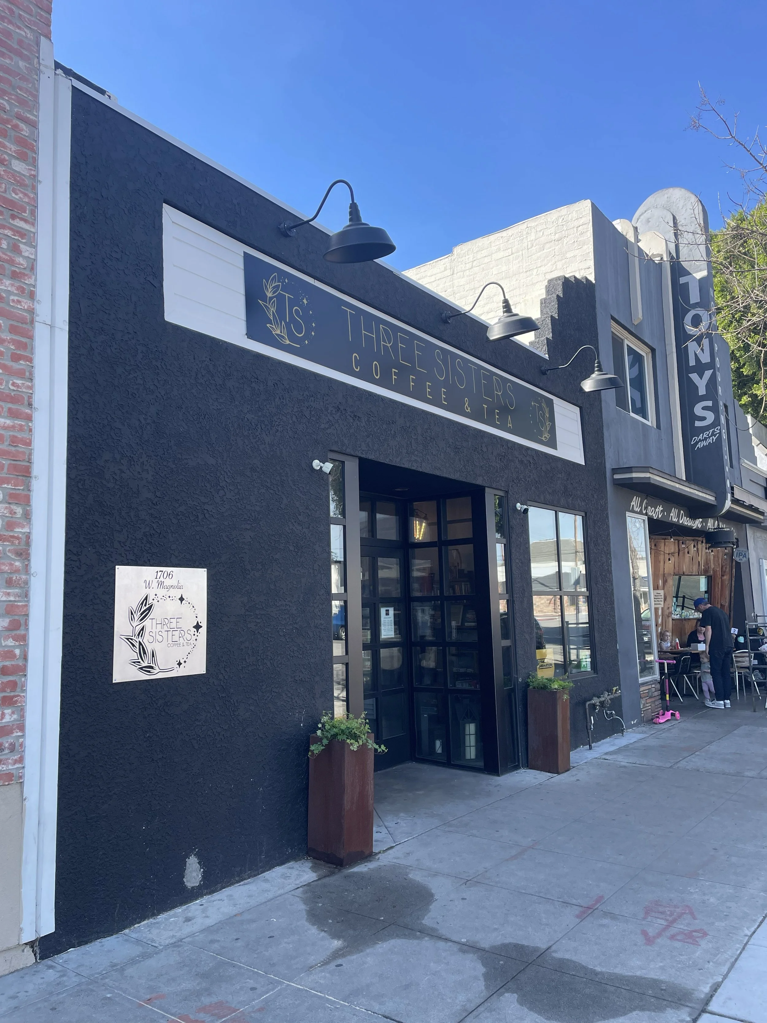 Pop-Up at Three Sisters Coffee &amp; Tea