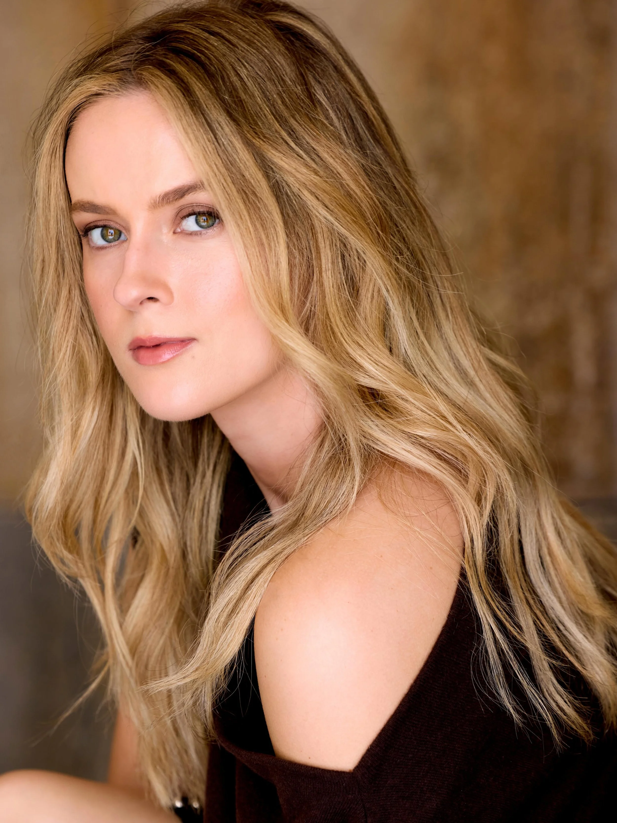 &hellip;new era incoming 

📸: @paulsmithphotography
mua: @muadrianabena
the blonde: @barberetlindsay

#laactress #paulsmith #actorheadshots #editorial #lamodel