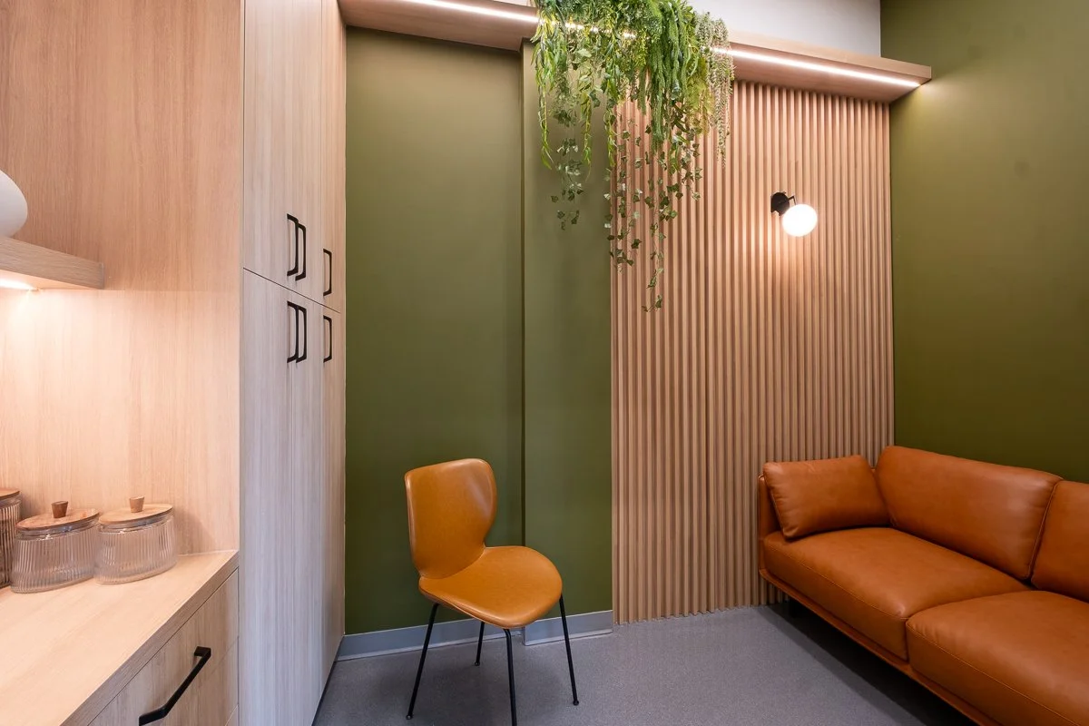 Woodland-Veterinary-Vancouver-Comfort-Room.jpg