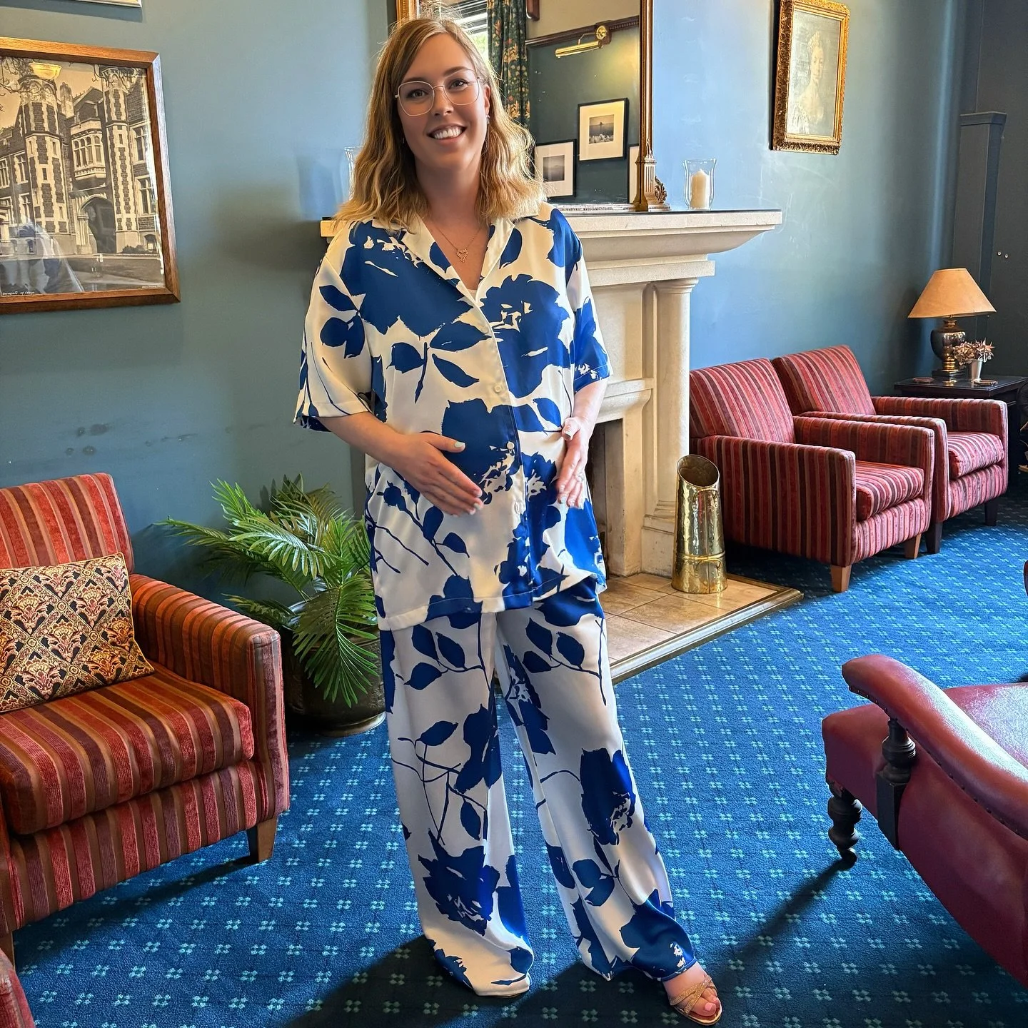 Big changes, inside and out 🖊️

The end of this year looks a little different,
new body shapes, new energy, and a whole new chapter growing (literally).

I&rsquo;ll be taking maternity leave in 2026 from 1 February to 1 August. If your booking has b