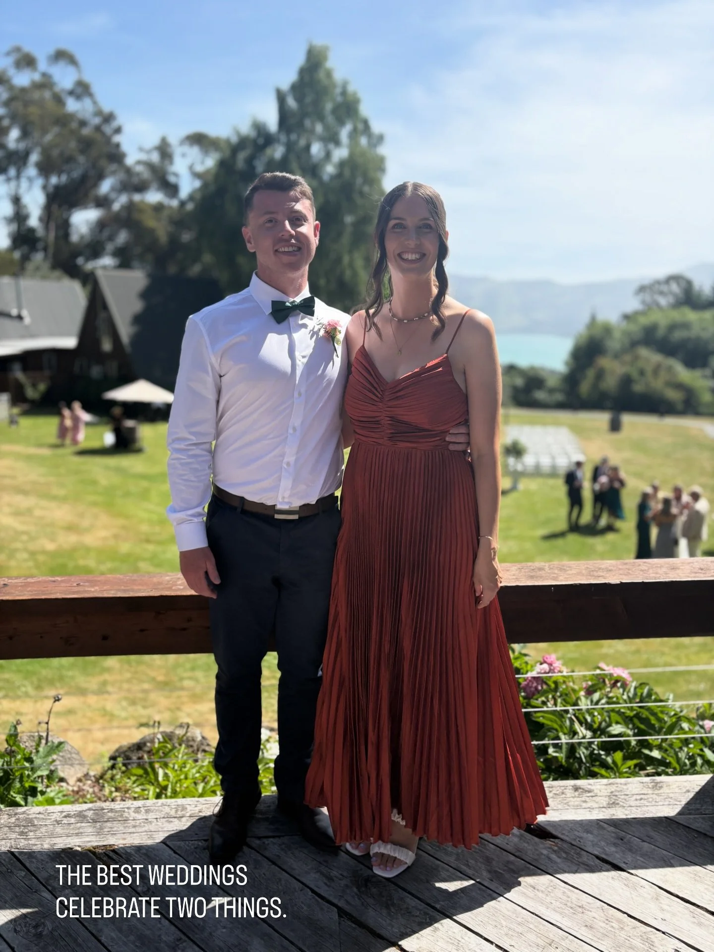 HOT TAKE:
Guests love a good outfit. Guests love a good party. 🎉 

BUT guests reallllly love spotting themselves in a drawing halfway through the evening.

Cue the pointing, the laughing.
The &ldquo;WoOoooow.&rdquo;.

Little moments that say
&ldquo;