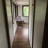hardwood floor.jpg