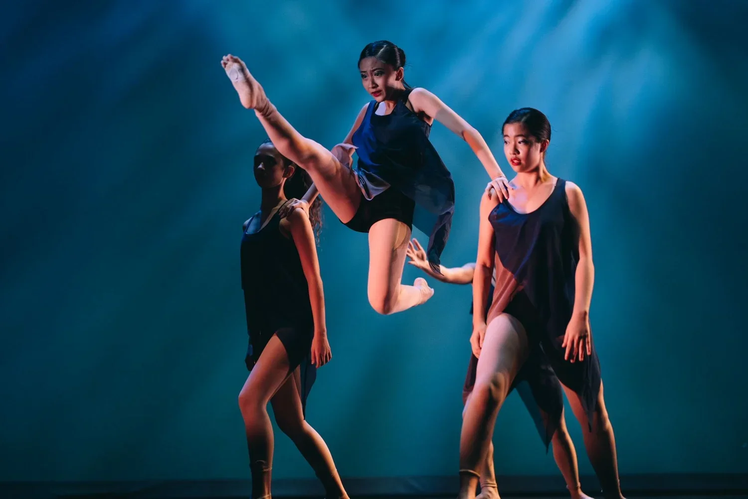 children dancing to contemporary dance