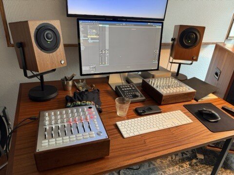Justin Desk.jpeg