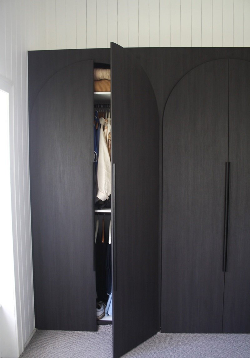 Robe sml 1.jpg