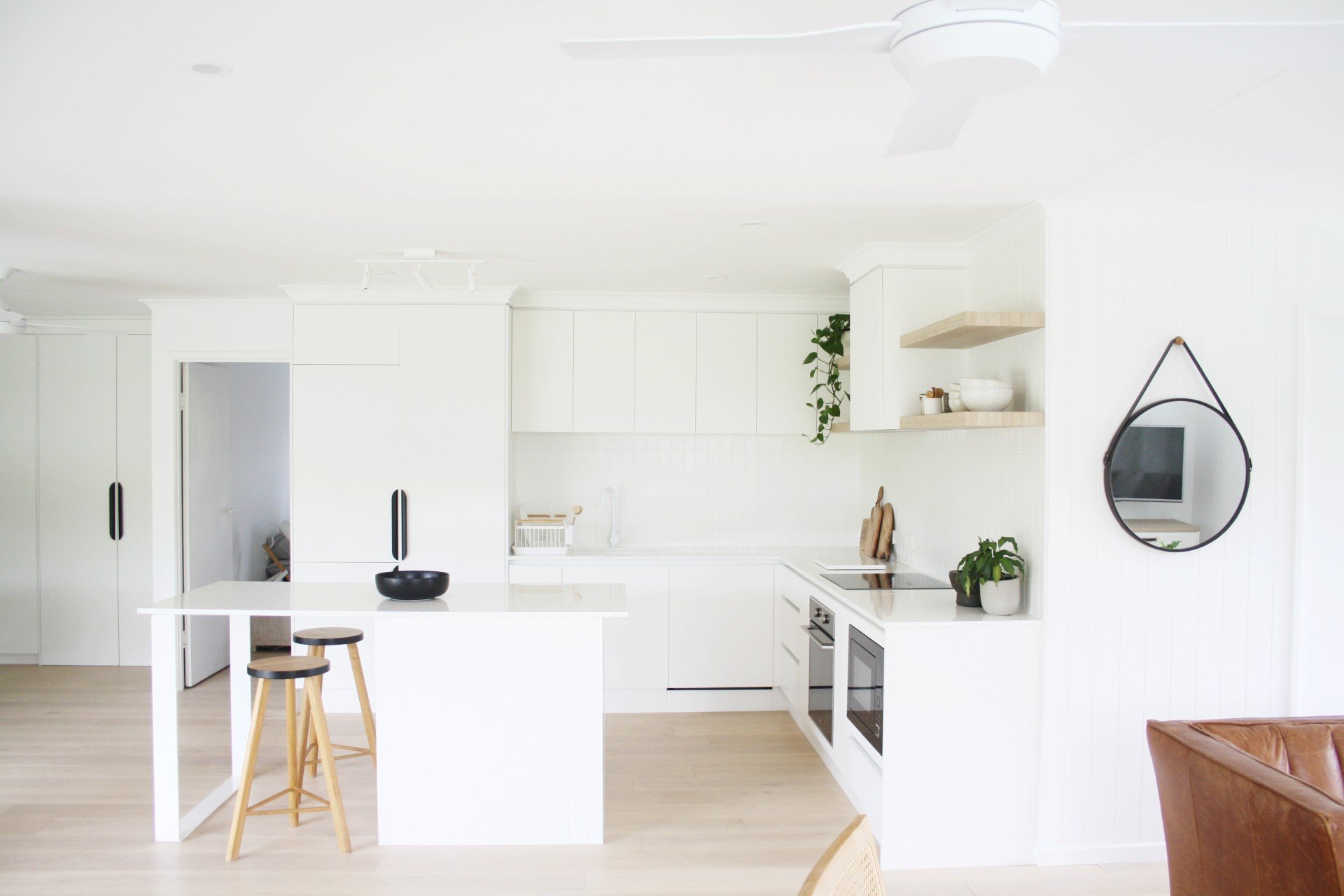 SImone barter Design.jpg