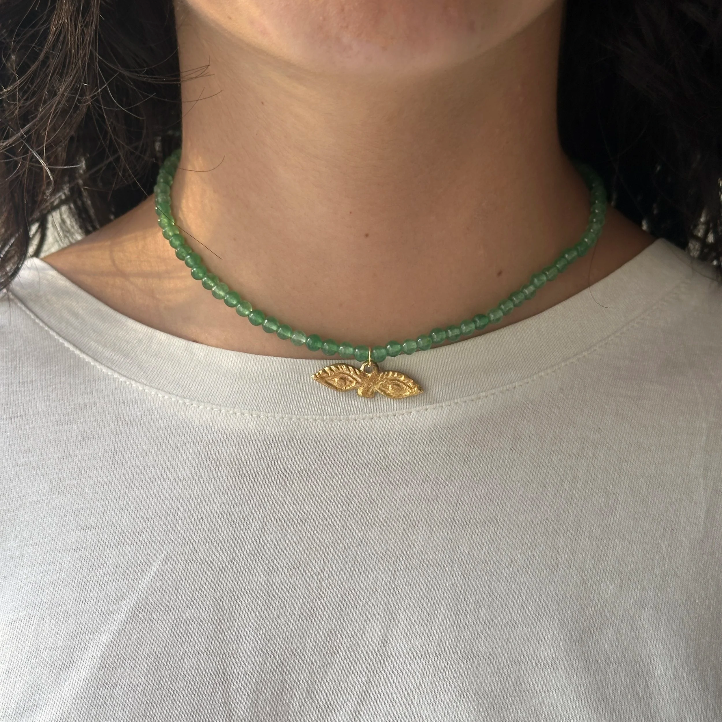 Collar piedra y milagro DORADO con Cuarzo verde y Par de ojos (copia)