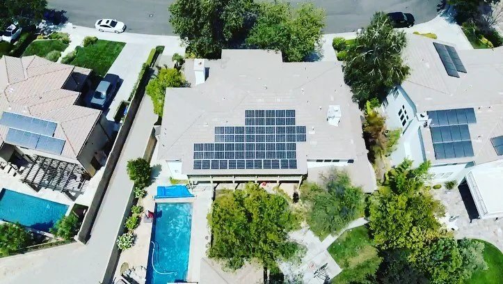 Dustin &amp; Thara of Stevenson Ranch were referred by @oleknees and are now running on clean, solar power! (Just like their neighbors🏠🌞)