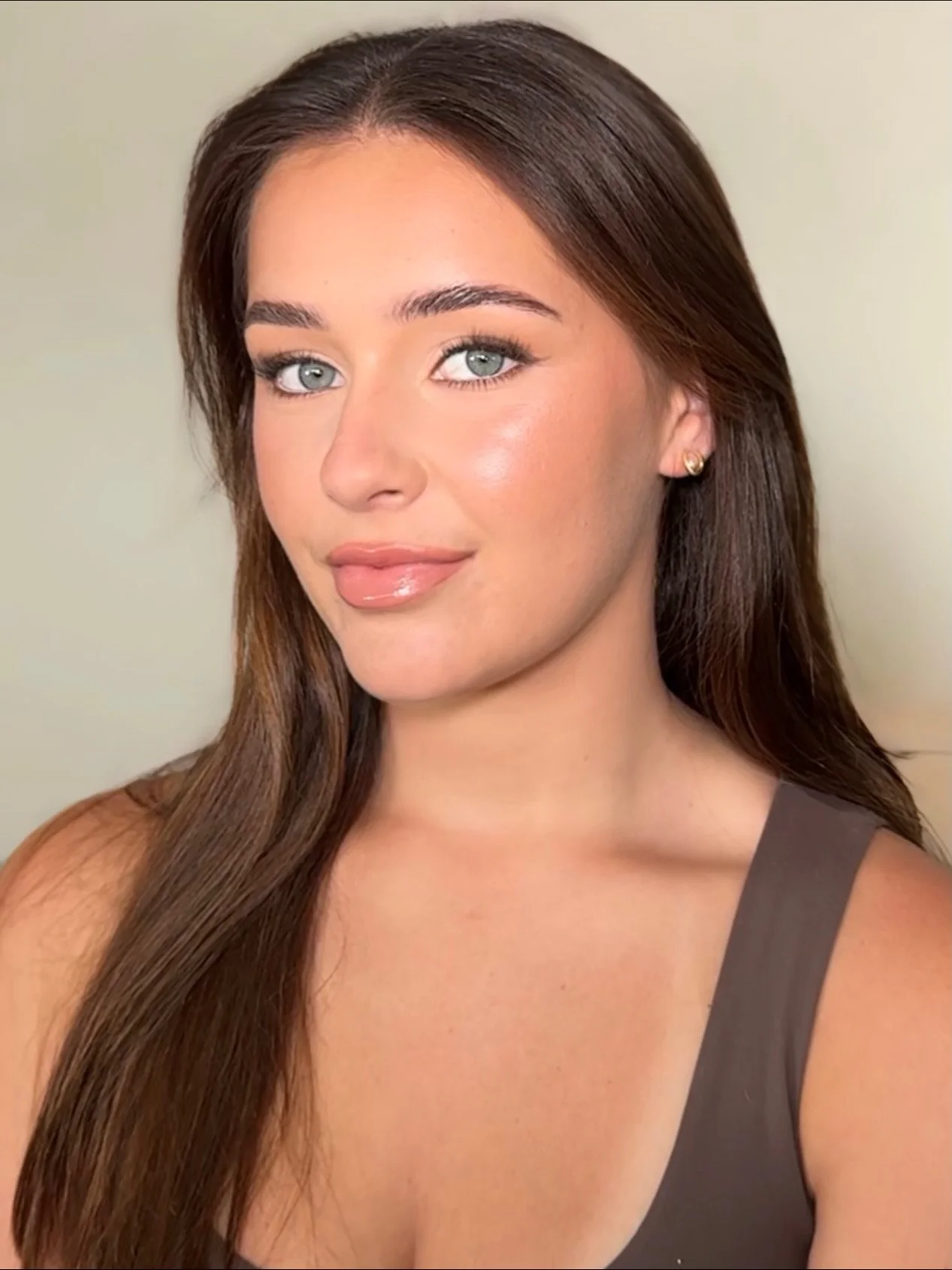 The perfect soft glam 

This look is all about natural radiance, soft, seamless, and enhancing (never overpowering).

Here are the key products I used:

Skin
&bull; @narsissist Light Reflecting Foundation &mdash; Patagonia + Mont Blanc
&bull; @hourgl