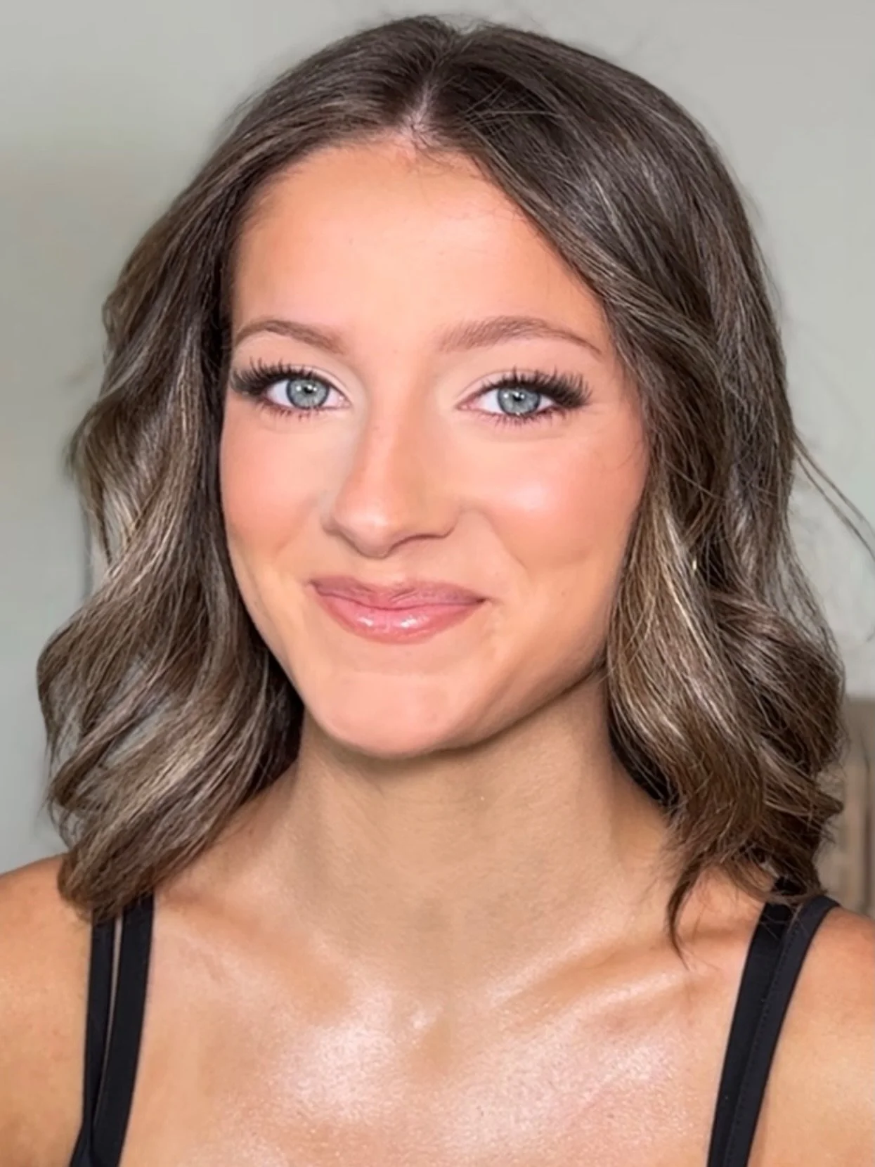 Obsessed with this soft glam for a Year 10 formal 🤍
Fresh, glowy skin and softly enhanced features 💕

Key products used:
@bykistu lashes in Dusk
@tower28beauty Cream Blush in Office Hours
@morphebrushes Lip Liner in Spiffy
@tower28beauty Lip Liner 