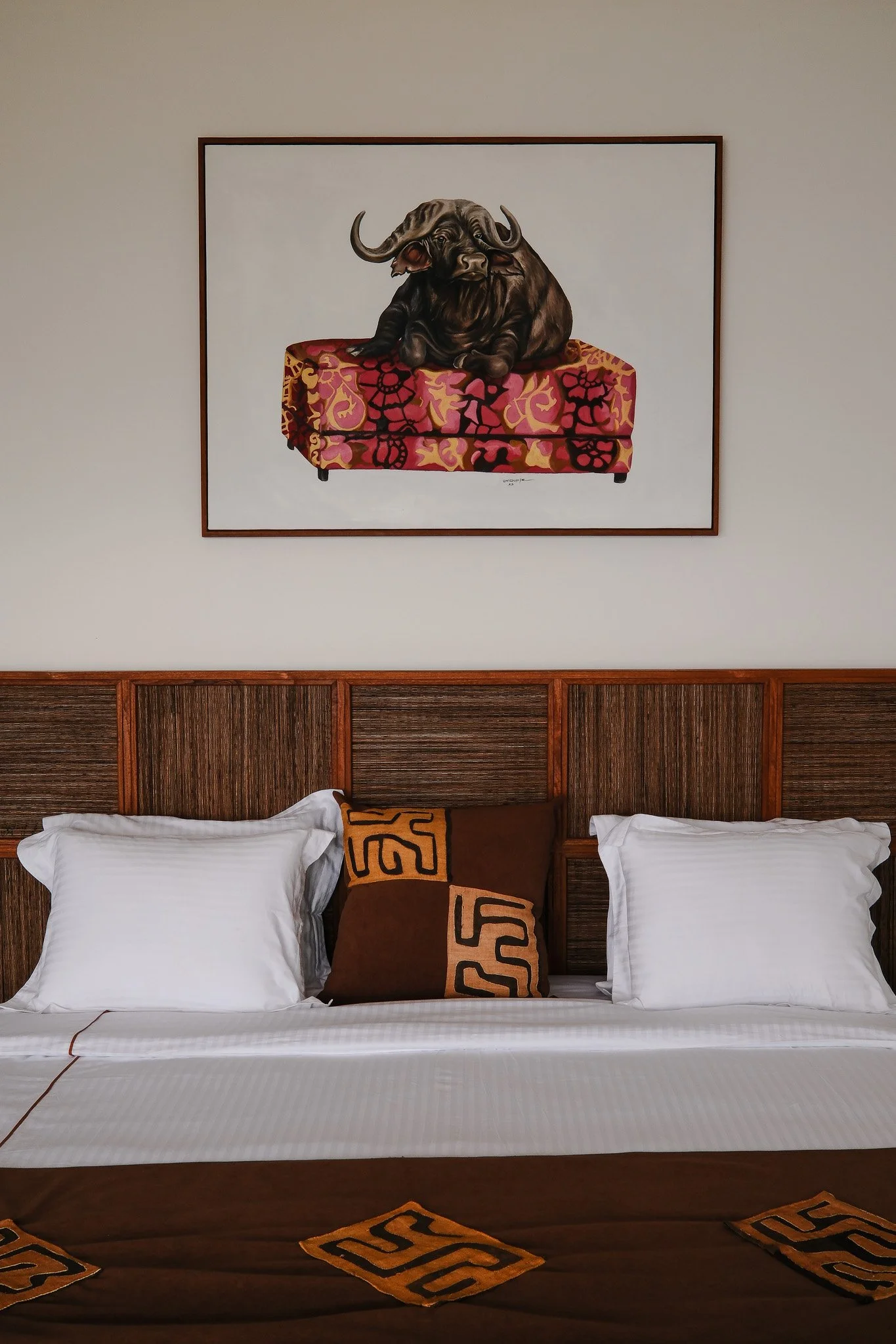 Wake up to tranquility, surrounded by comfort and views that inspire. Your standard room is waiting, book now! 

 #umurobyilodge #lakekivu #eastafrica #luxuryhotel #visitrwanda #slowtravel #boutiquehotel