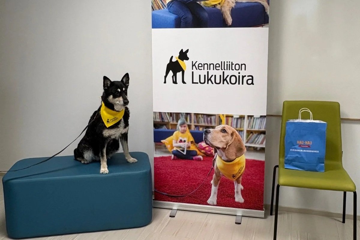 Tiistenjoen kirjastolle Kennelliiton Lukukoira