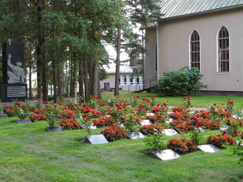 Kuva: Juha Hotari, www.sankarihautausmaat.fi