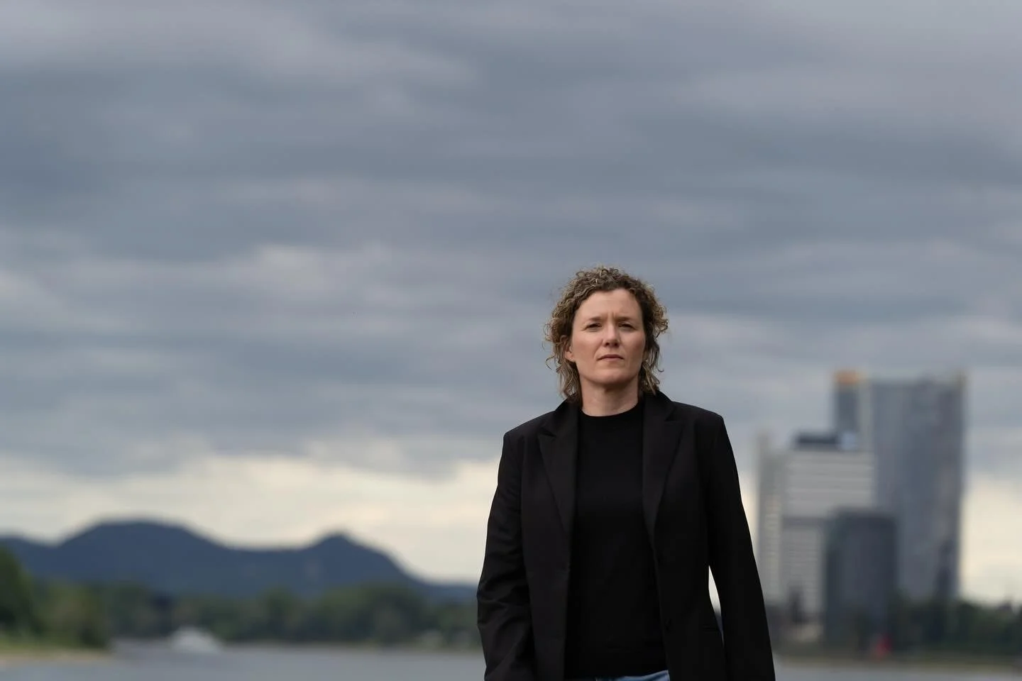Auch nach einer Nacht bleibt die Traurigkeit: Katja Dörner wird nicht mehr Oberbürgermeisterin der Stadt Bonn sein. Ein echter Verlust für alle, die an eine gerechte, lebenswerte und enkeltaugliche Stadt glauben. 💚
Auch wenn es einig