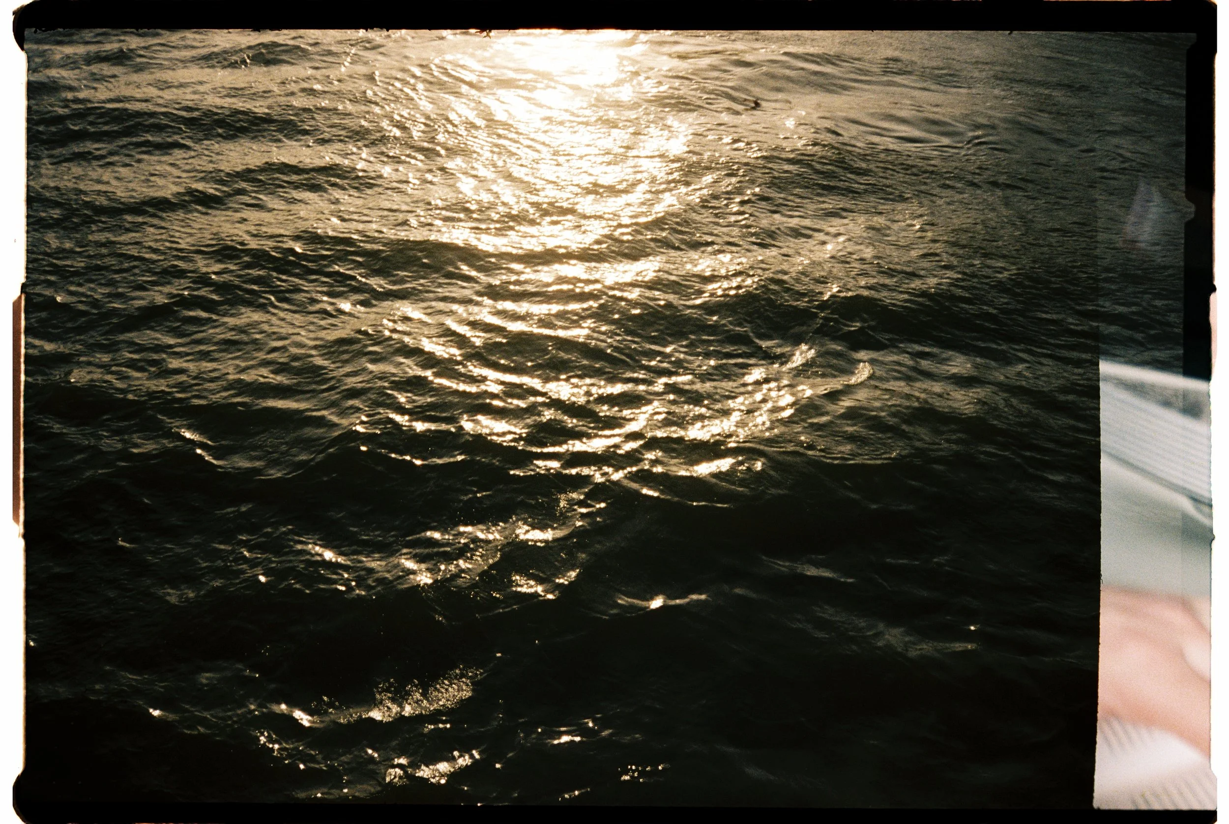 R1-04592-036A.JPG