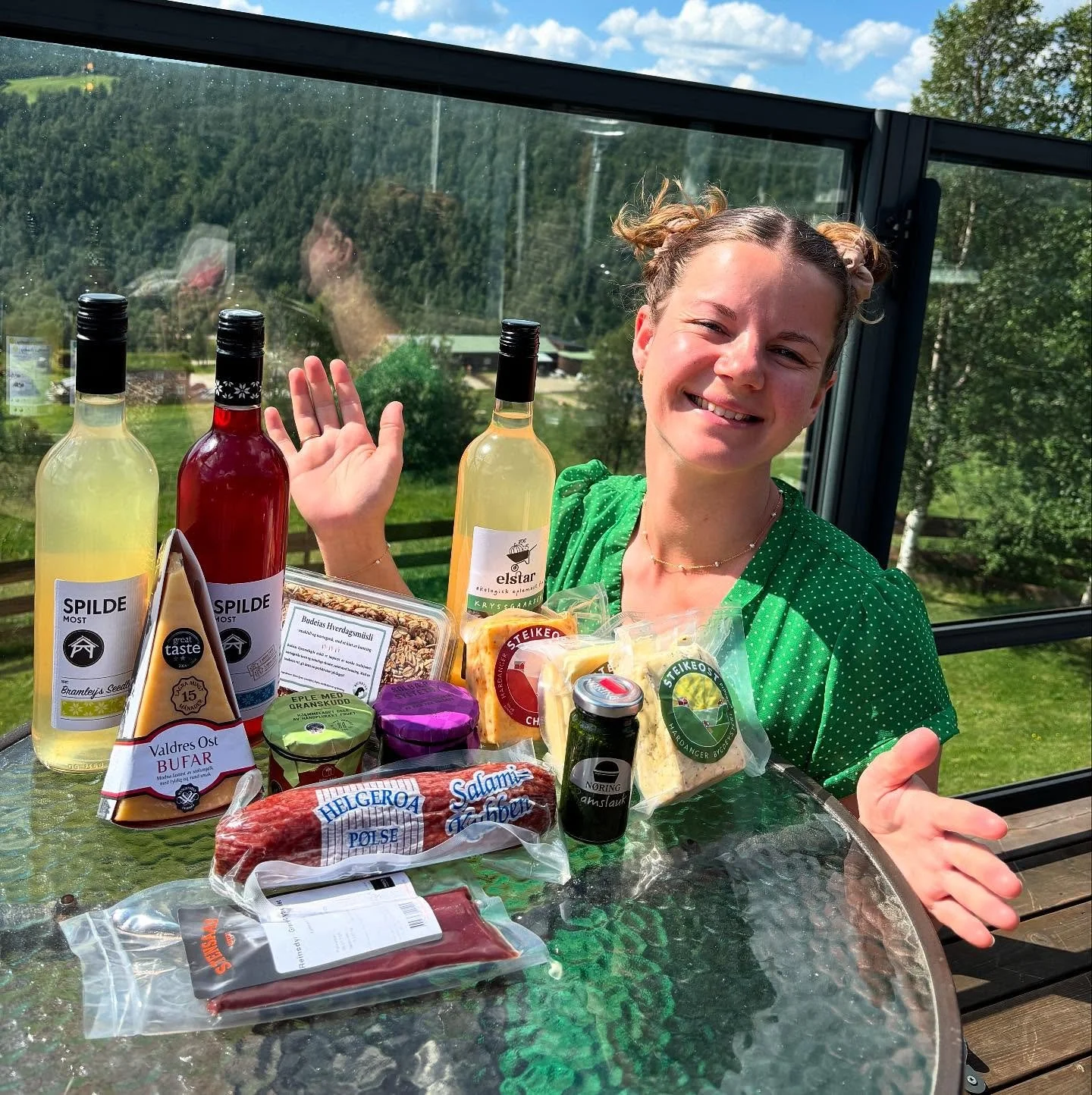 Det er mye som skjer om dagen, og i morgen er jeg på tokt igjen! 😁 Interessert i mat? Lyst til å teste noen nye produkter? Få tips til nye oppskrifter eller bruksområder? Eller bare spise noe skikkelig digg? 😏 
I morgen st&