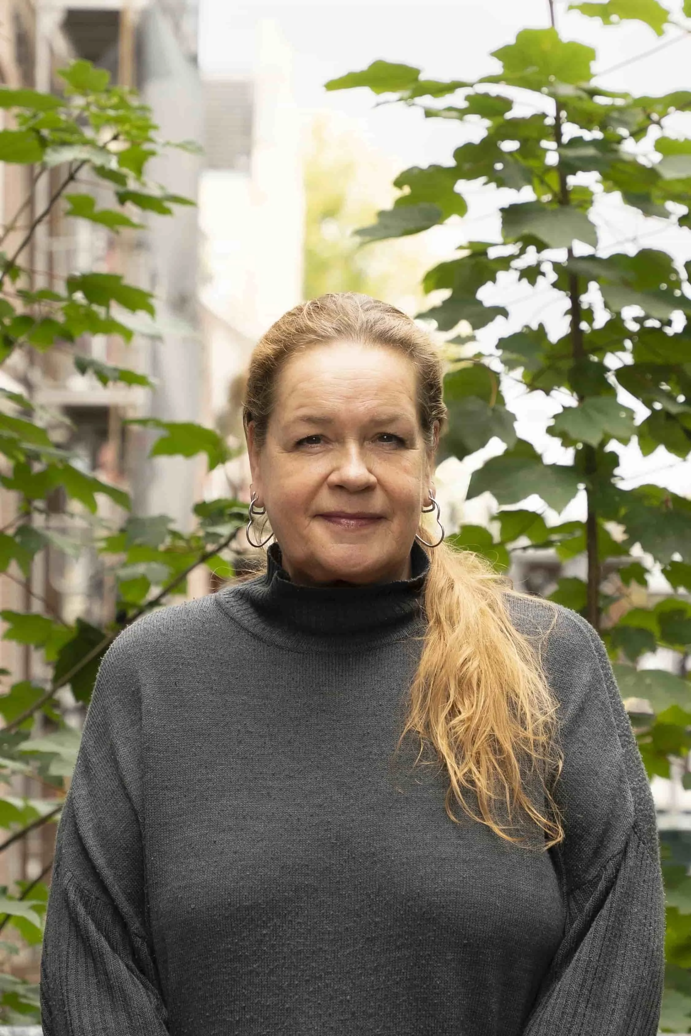 Petra Cortie, Juridisch secretaresse bij Meester Advocaten