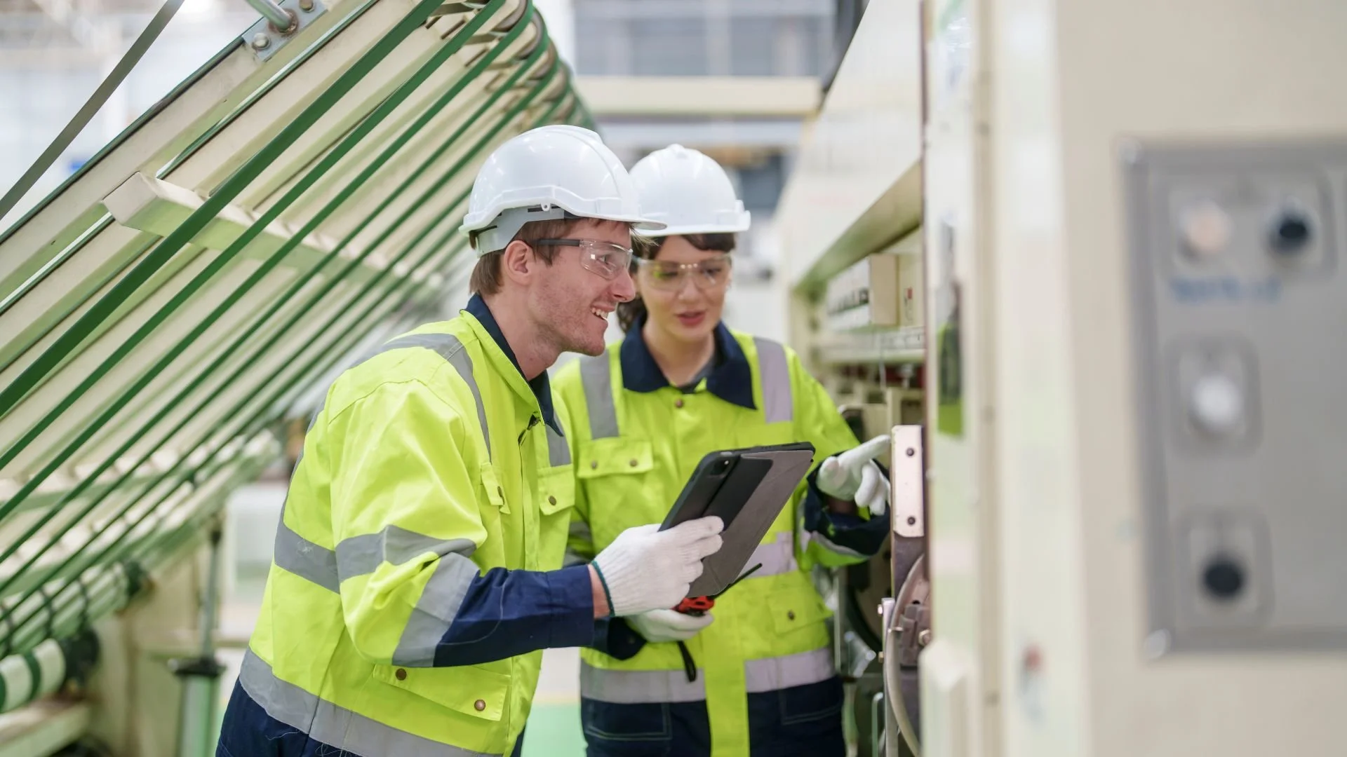 How to Navigate the Digital Shift with New Technology