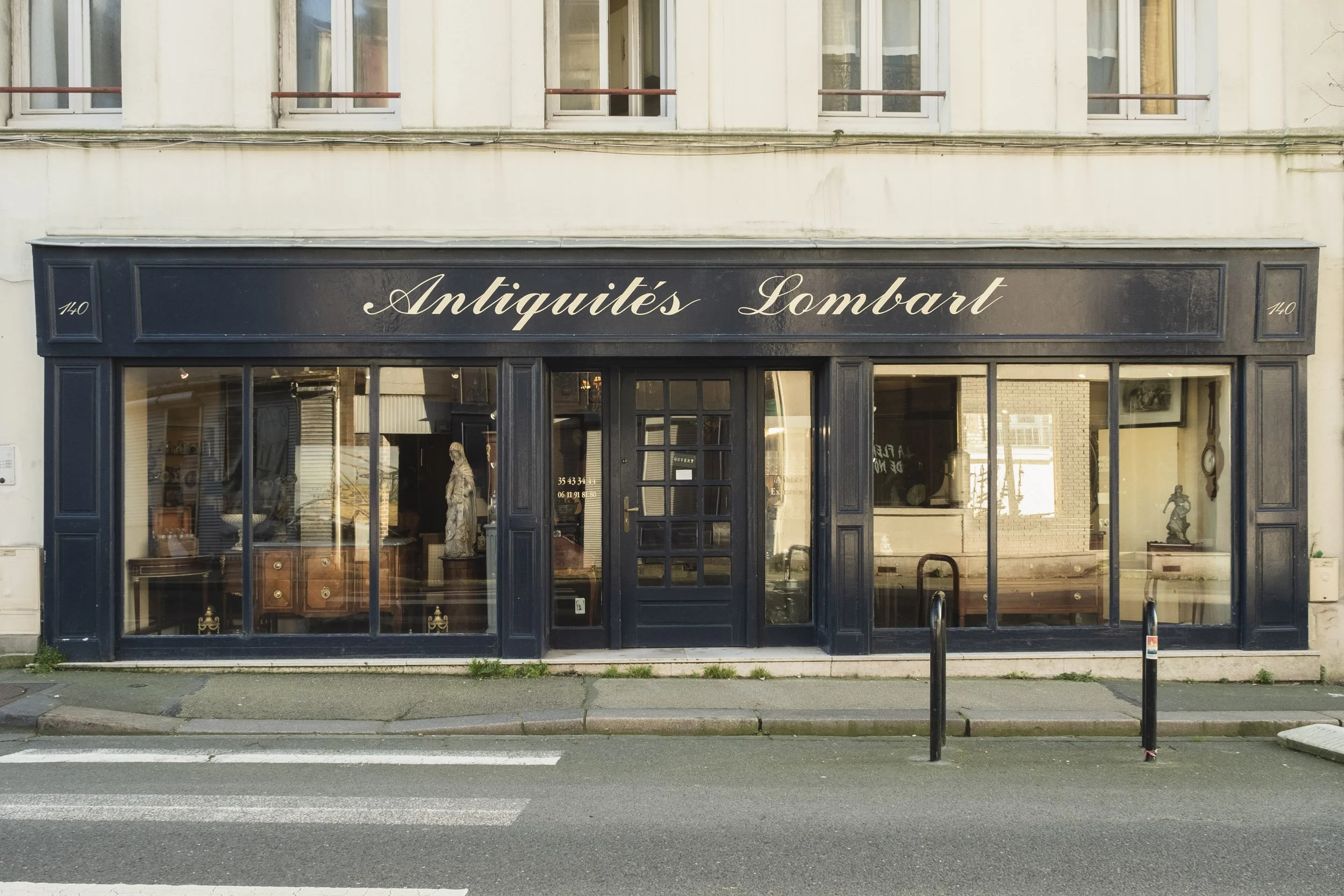 La Petite Enseigne_Antiquites Lombart_Credits Julie Carpentier-9881.jpg