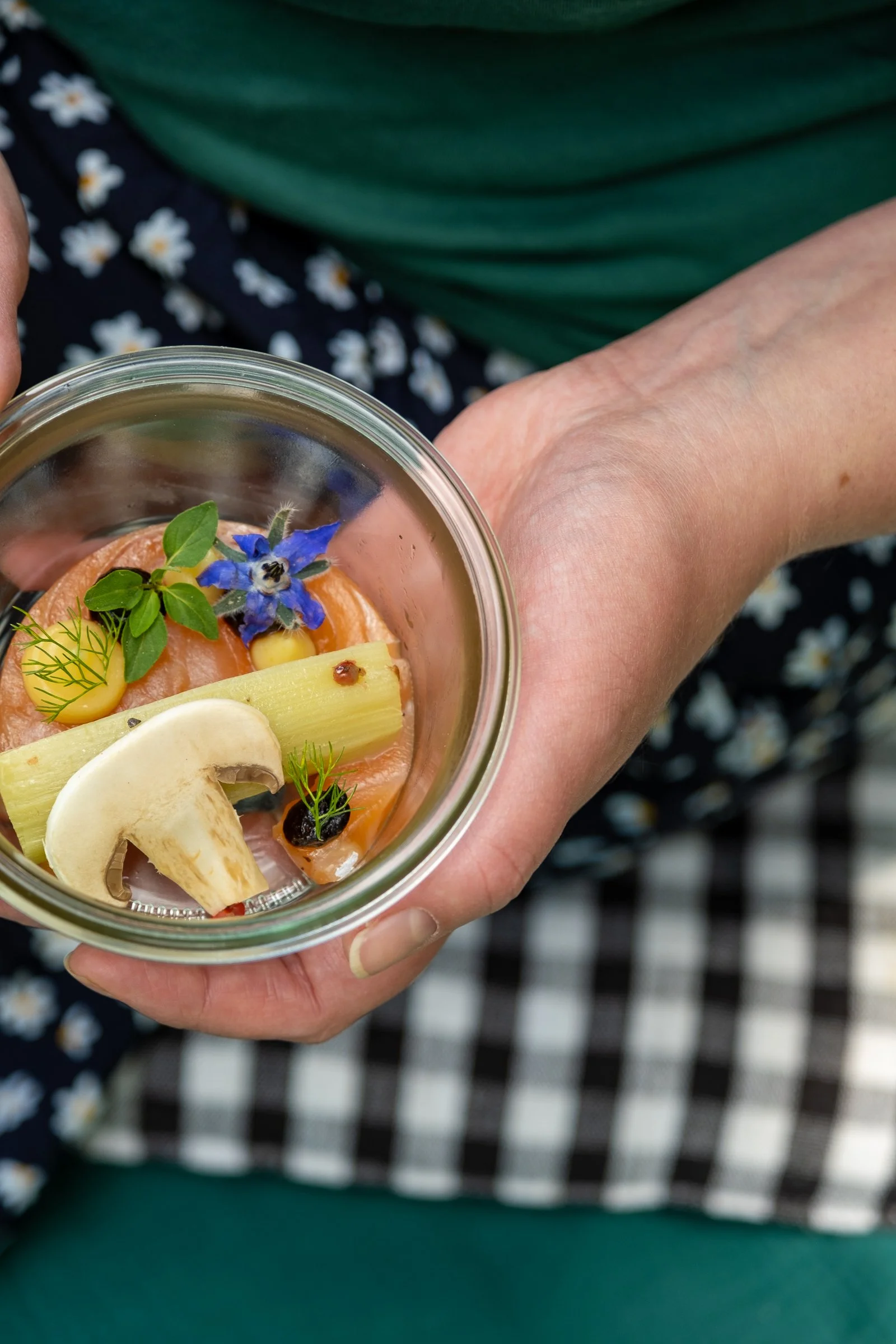 ©Julie Carpentier_Wild North Studio_Manoir du Lys_pique-nique_2021-4273.jpg