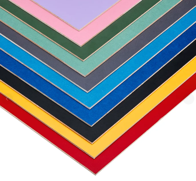 Maquinaria para cortar material Alumaplas
