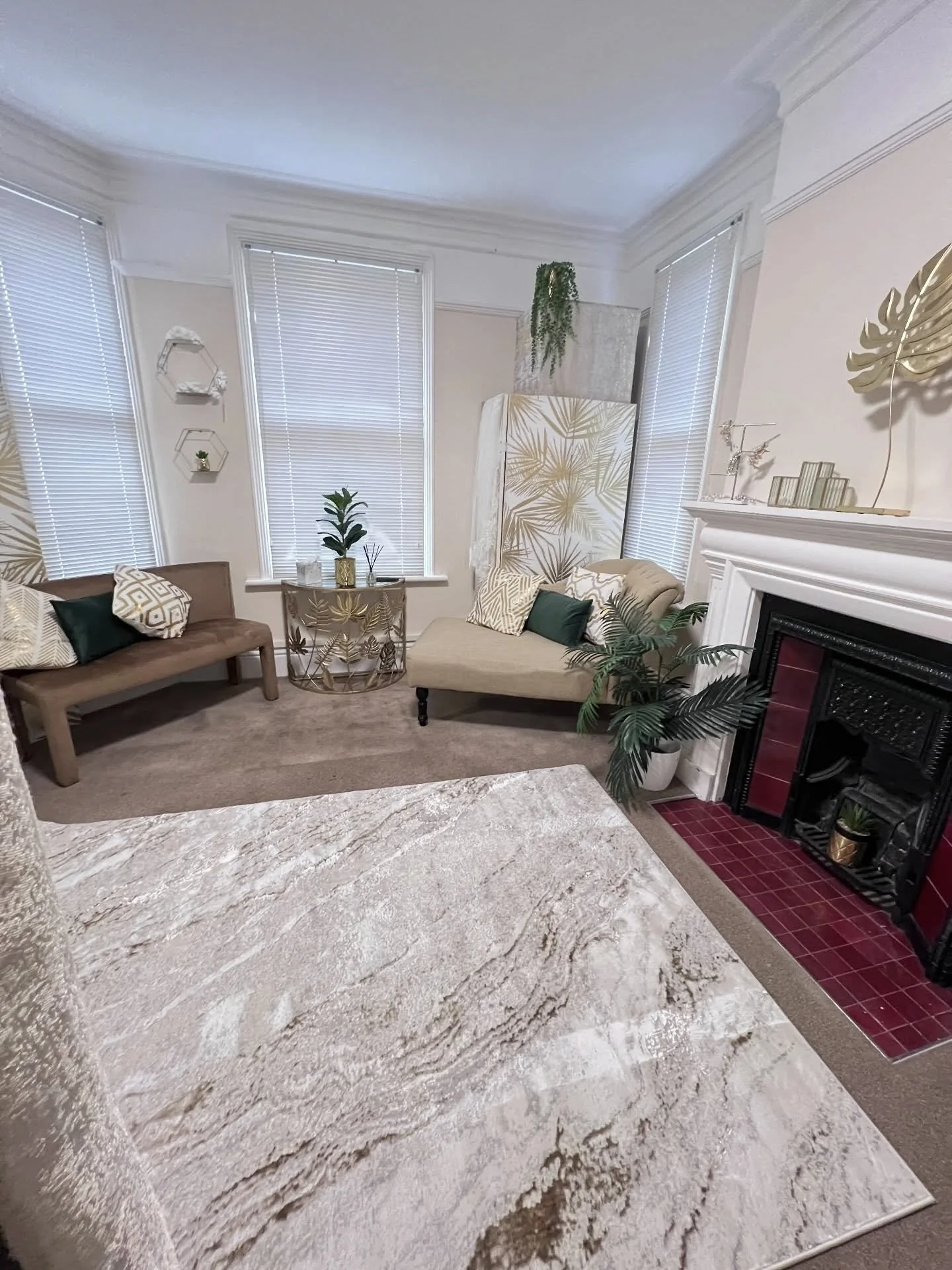 courtyard-bridal-boutique-dressing-room-kettering 2.jpg