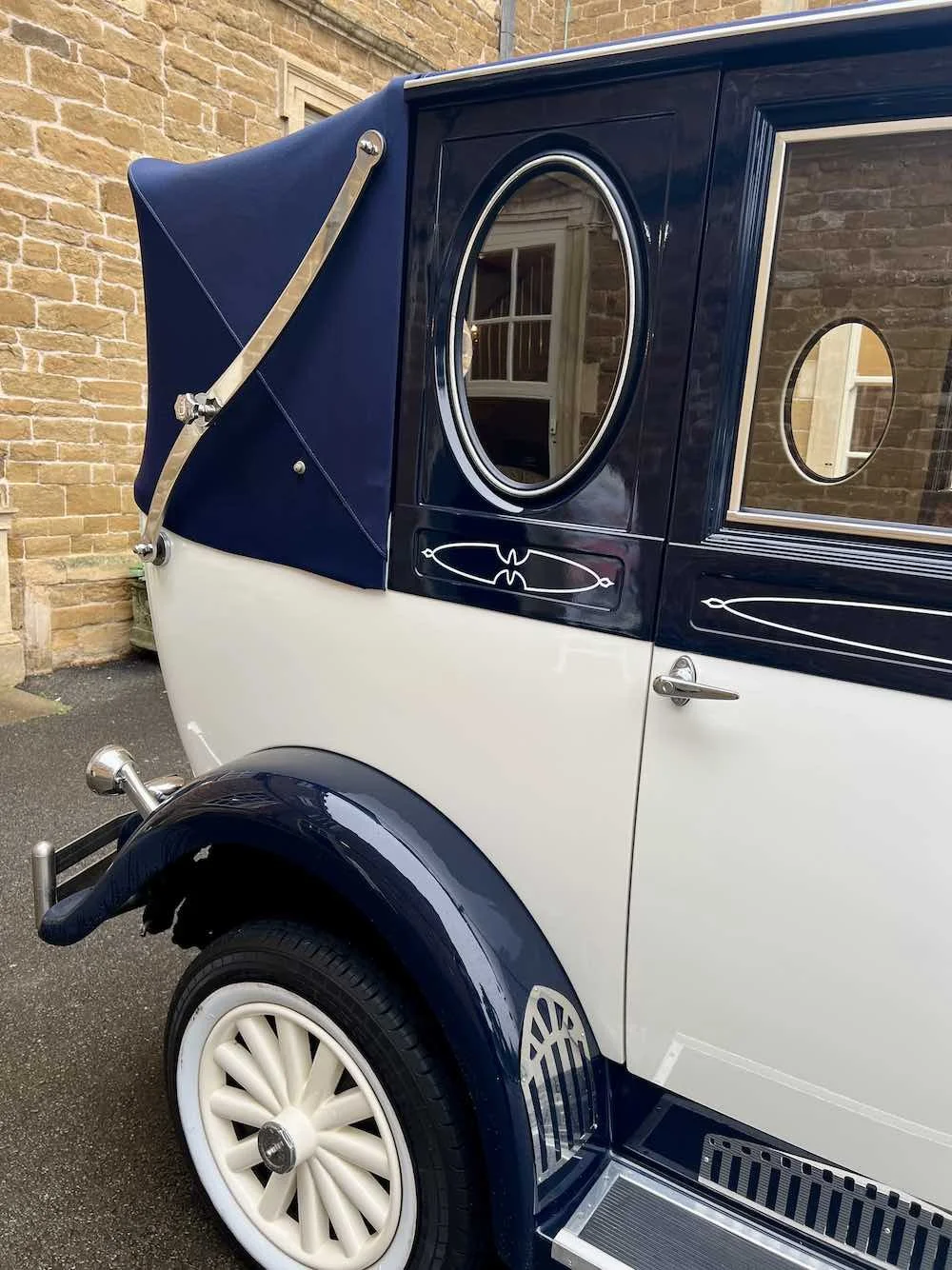 champaneri-wedding-cars-leicestershire.jpg