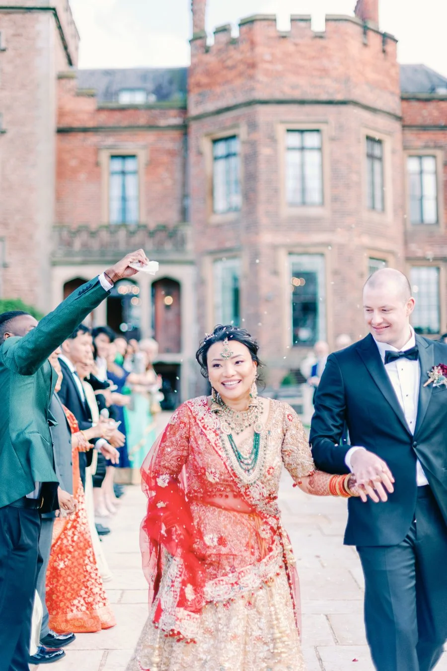 rowton-castle-wedding-paulina-walsh-photography-fizzydo-55.jpg