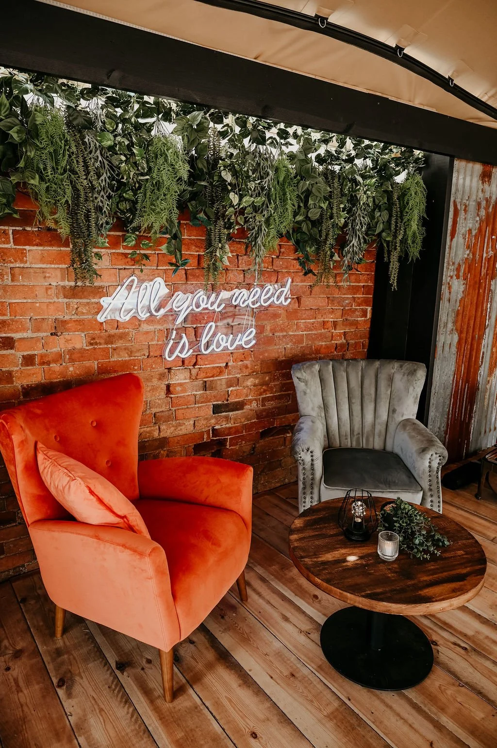 Fizzydo at The Fable Yard Wedding Fair - Images Bramblesky Solutions - 6.jpg
