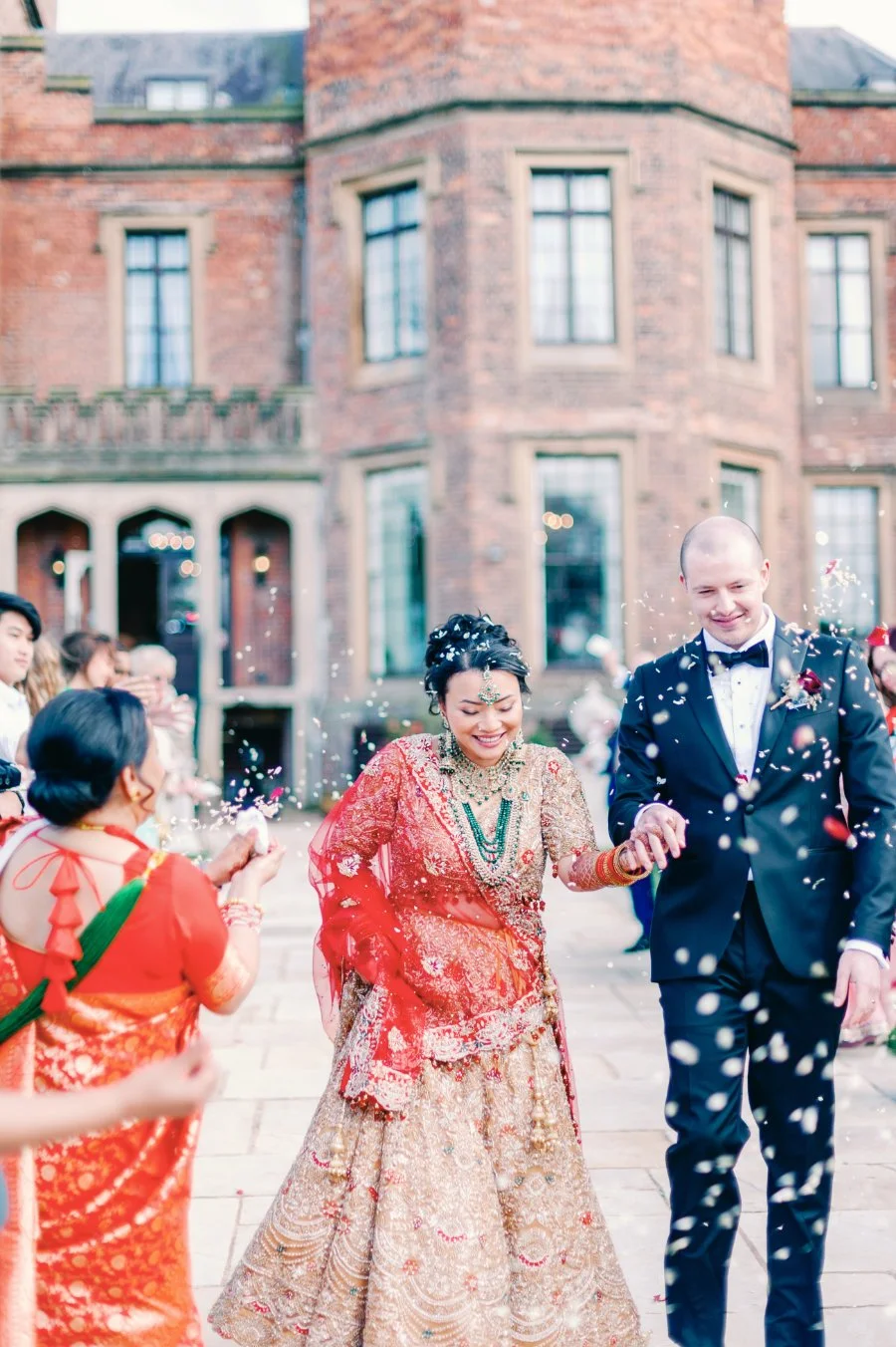 rowton-castle-wedding-paulina-walsh-photography-fizzydo-54.jpg