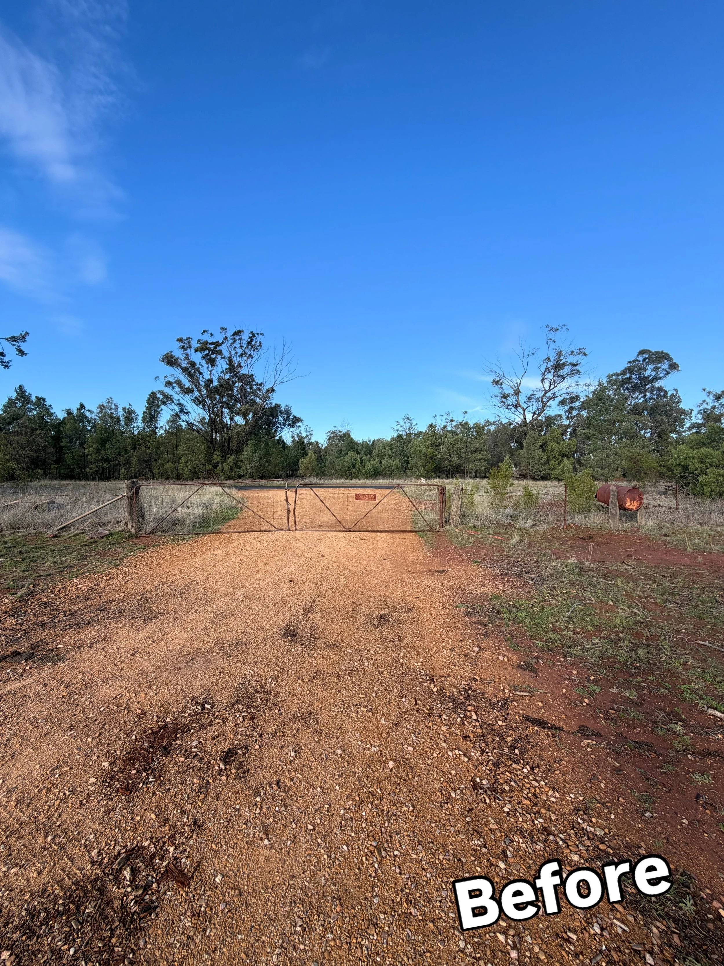 Recently completed this front entrance upgrade, starting with clearing and levelling the pad before installing steel strainer assemblies, 5-rail cattle fencing, a pair of 16ft gates, and a section of ring lock fencing with 3 barb wires to tie the who